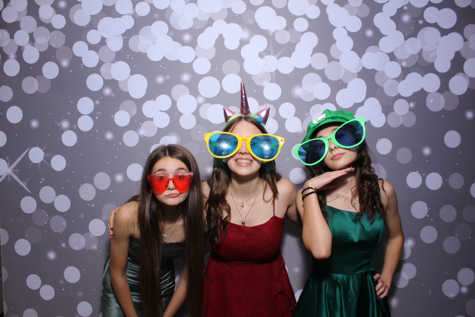Butler County Homeschool Dance | View more photos from the event at gallery.photoboothcincy.com/u/PhotoBoothCincy/Butler-County-Homeschool-Dance