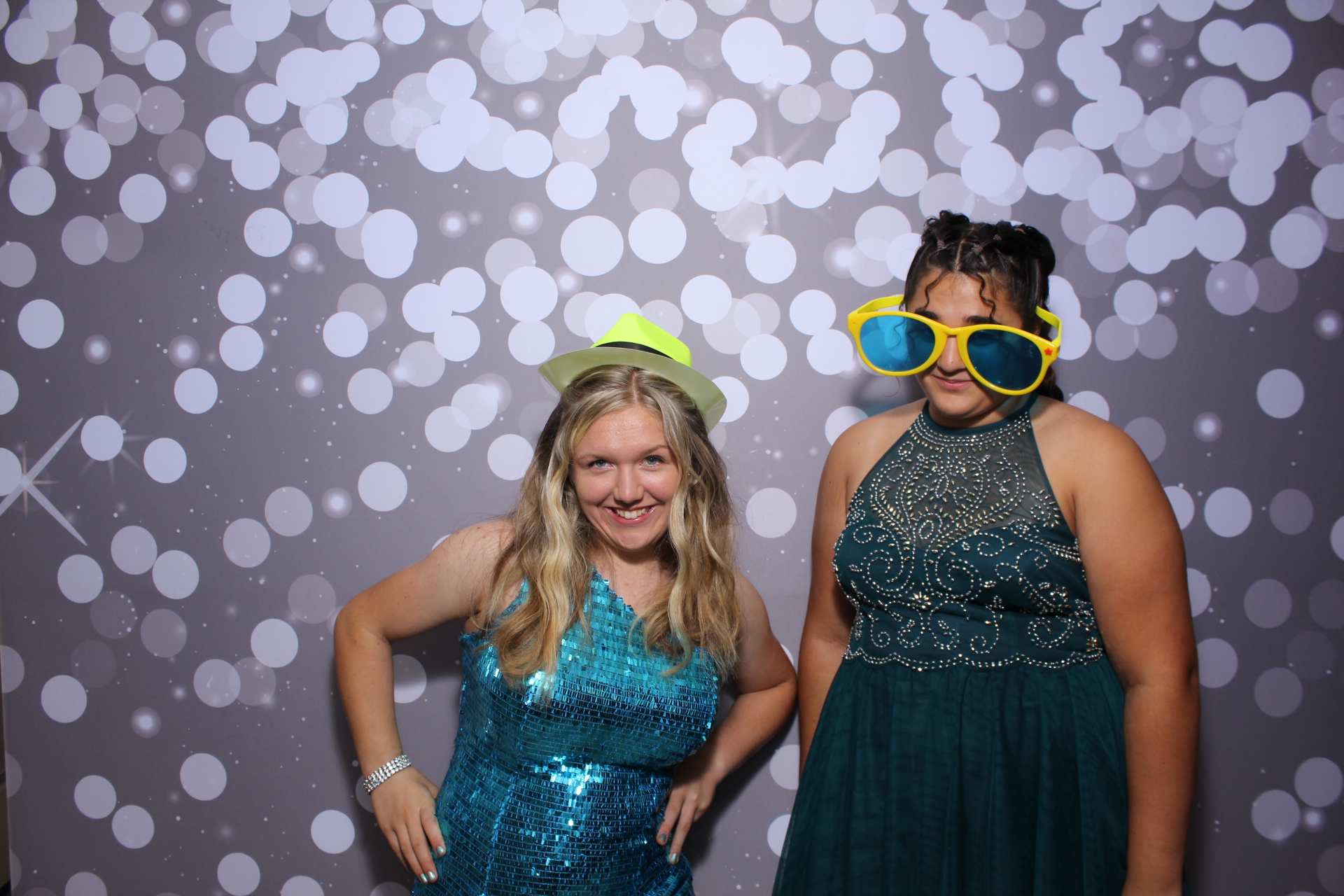 Butler County Homeschool Dance | View more photos from the event at gallery.photoboothcincy.com/u/PhotoBoothCincy/Butler-County-Homeschool-Dance