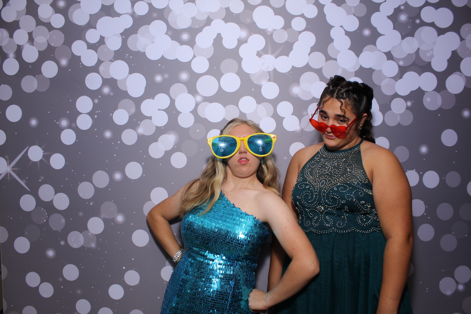 Butler County Homeschool Dance | View more photos from the event at gallery.photoboothcincy.com/u/PhotoBoothCincy/Butler-County-Homeschool-Dance