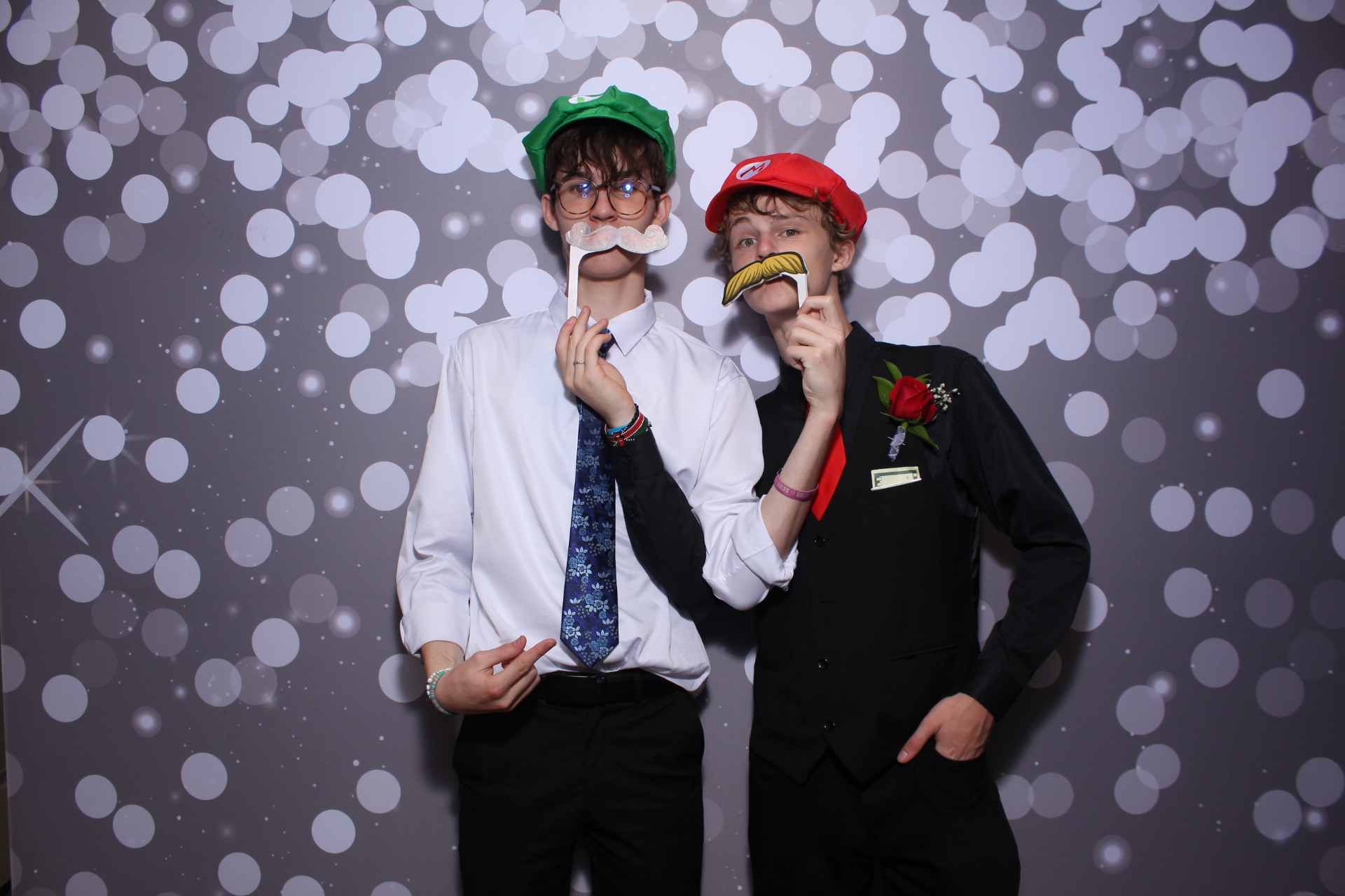 Butler County Homeschool Dance | View more photos from the event at gallery.photoboothcincy.com/u/PhotoBoothCincy/Butler-County-Homeschool-Dance