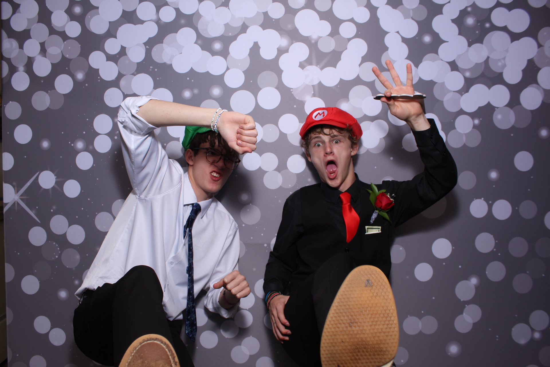 Butler County Homeschool Dance | View more photos from the event at gallery.photoboothcincy.com/u/PhotoBoothCincy/Butler-County-Homeschool-Dance
