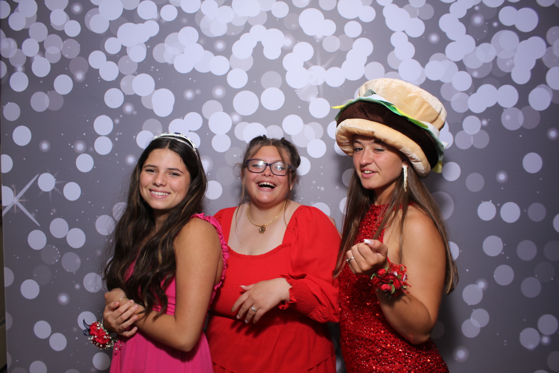 Butler County Homeschool Dance | View more photos from the event at gallery.photoboothcincy.com/u/PhotoBoothCincy/Butler-County-Homeschool-Dance