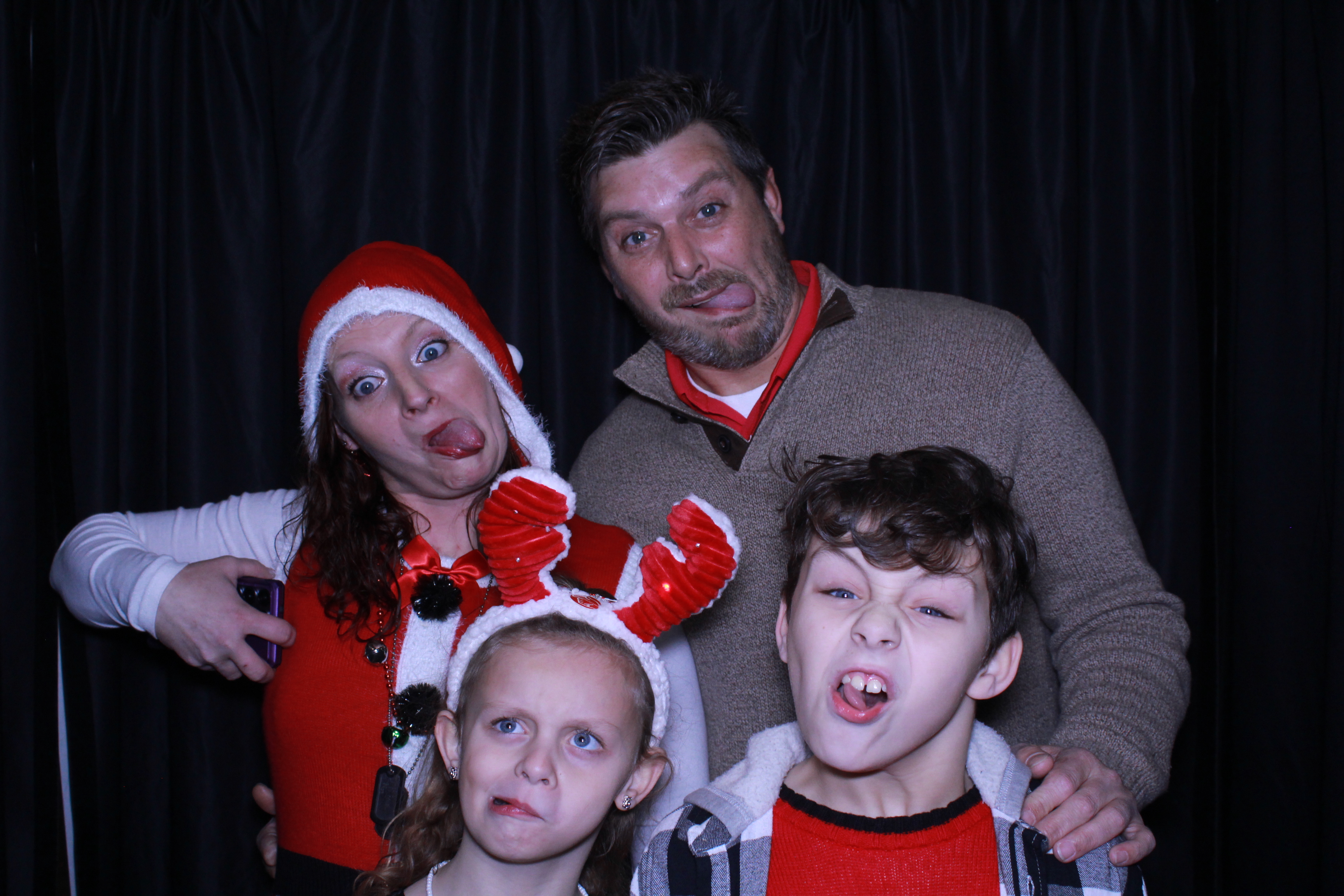 CCI Holiday Party | View more photos from the event at gallery.photoboothcincy.com/u/PhotoBoothCincy/CCI-Holiday-Party-2