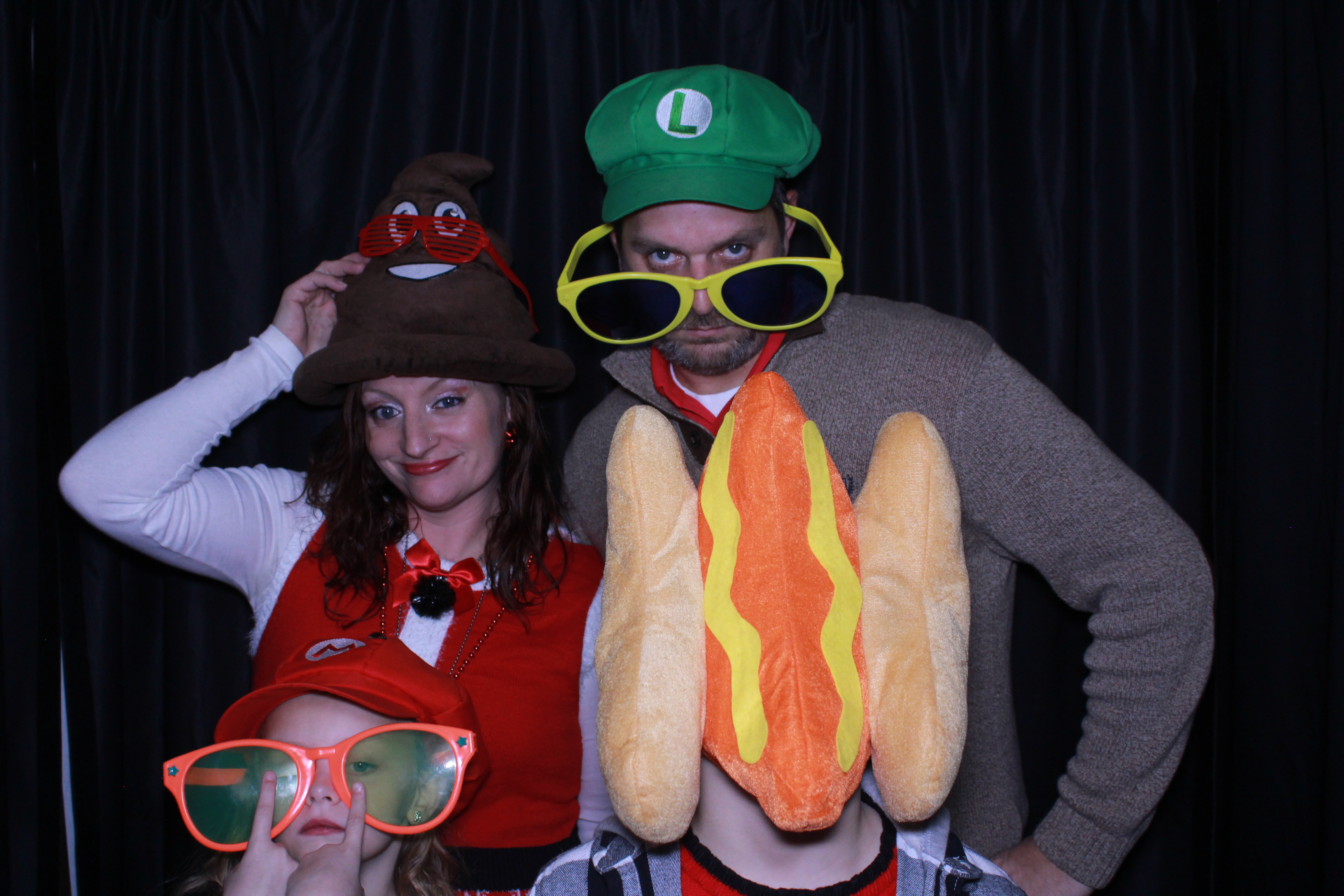 CCI Holiday Party | View more photos from the event at gallery.photoboothcincy.com/u/PhotoBoothCincy/CCI-Holiday-Party-2