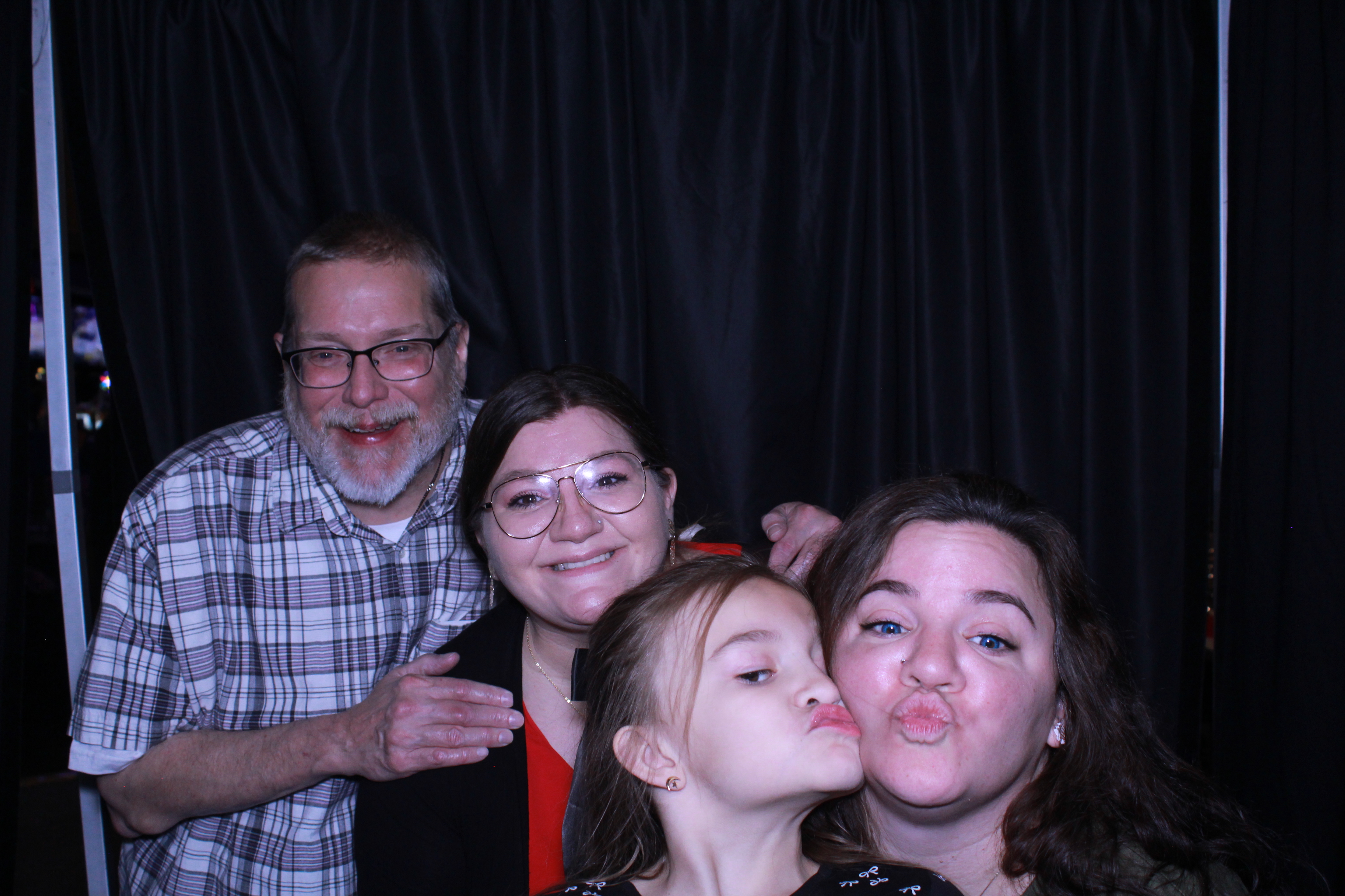 CCI Holiday Party | View more photos from the event at gallery.photoboothcincy.com/u/PhotoBoothCincy/CCI-Holiday-Party-2