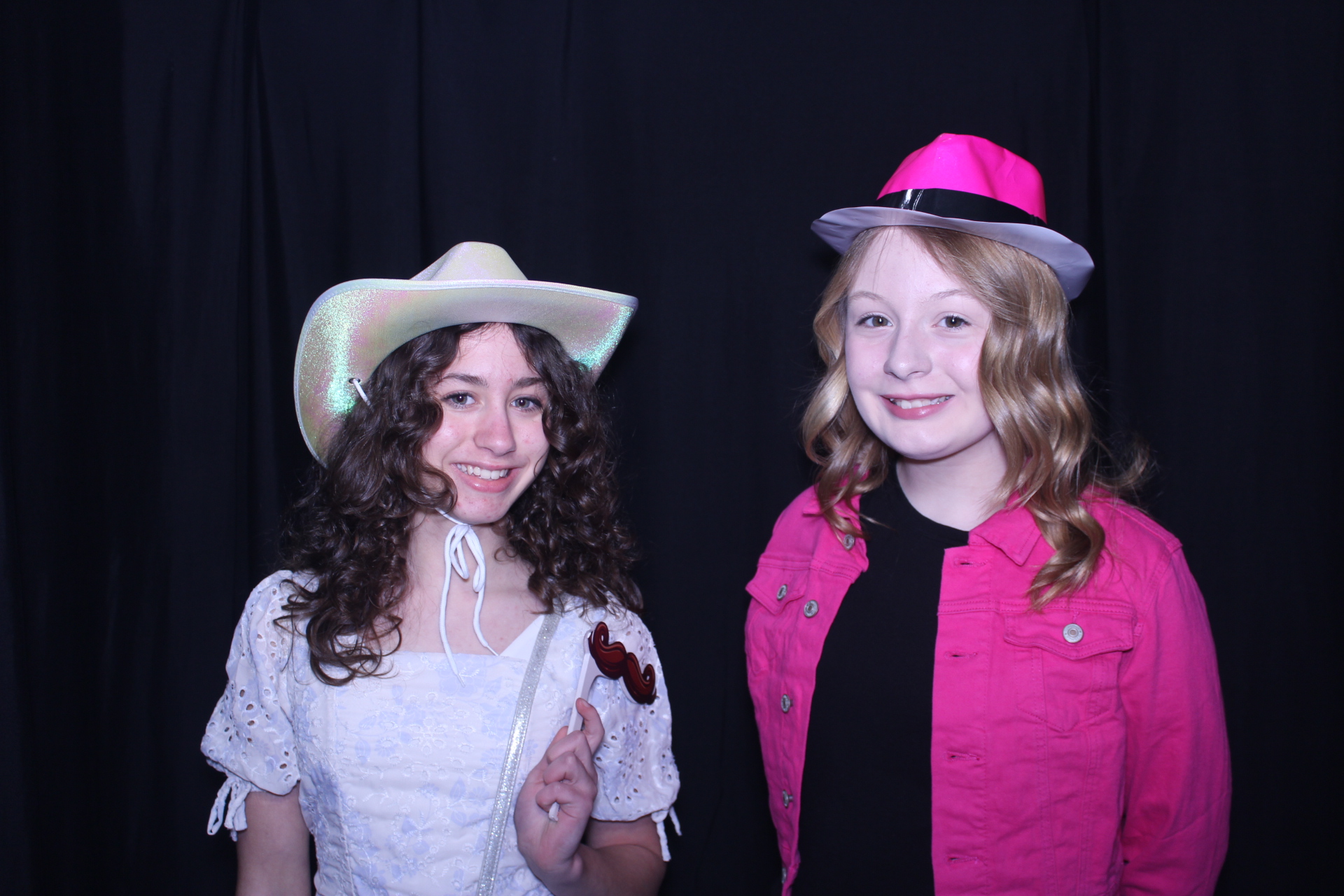 CHESS Yee-Haw | View more photos from the event at gallery.photoboothcincy.com/u/PhotoBoothCincy/CHESS-Yee-Haw