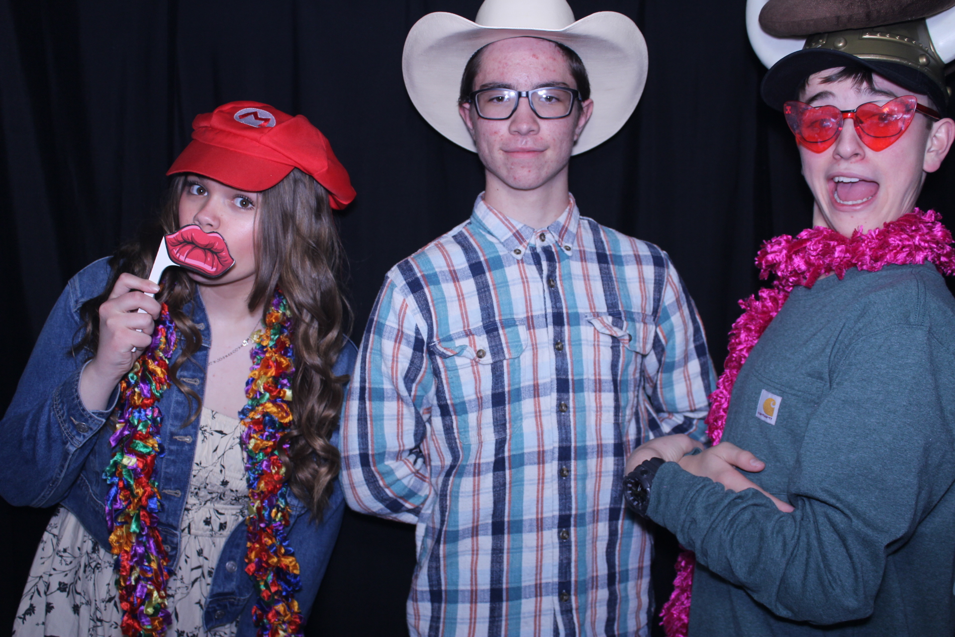CHESS Yee-Haw | View more photos from the event at gallery.photoboothcincy.com/u/PhotoBoothCincy/CHESS-Yee-Haw
