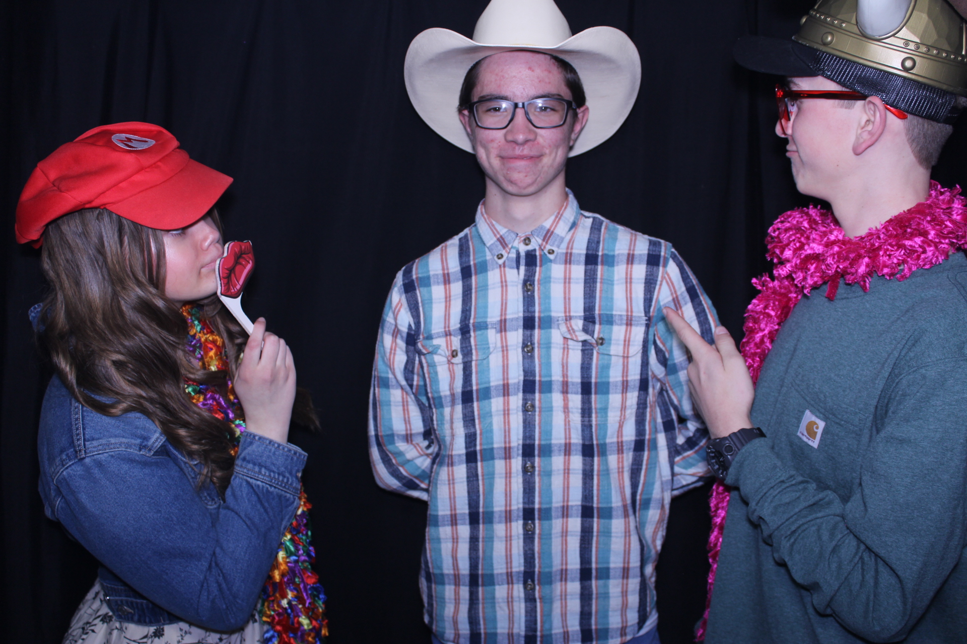 CHESS Yee-Haw | View more photos from the event at gallery.photoboothcincy.com/u/PhotoBoothCincy/CHESS-Yee-Haw