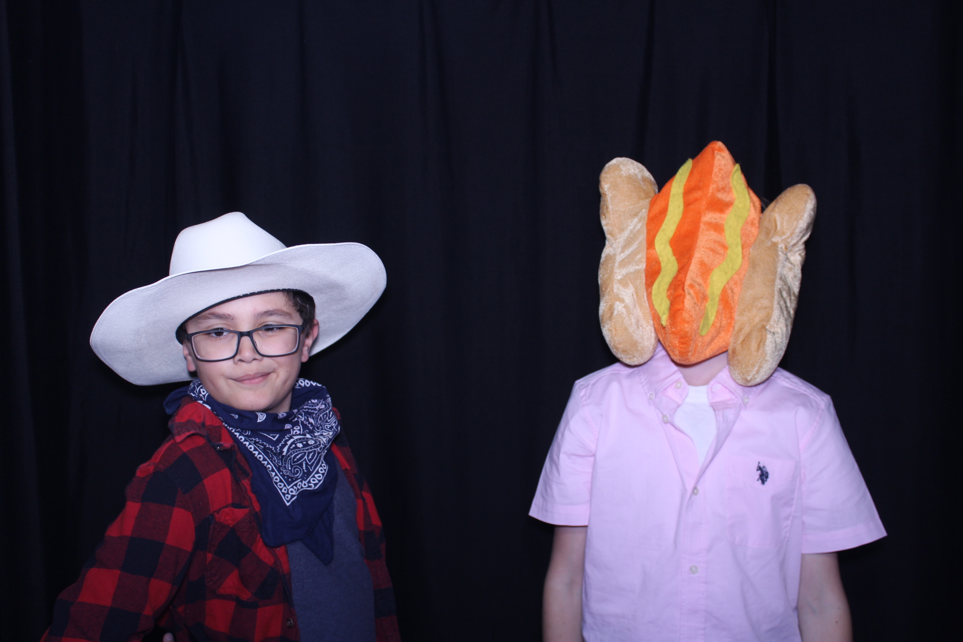 CHESS Yee-Haw | View more photos from the event at gallery.photoboothcincy.com/u/PhotoBoothCincy/CHESS-Yee-Haw