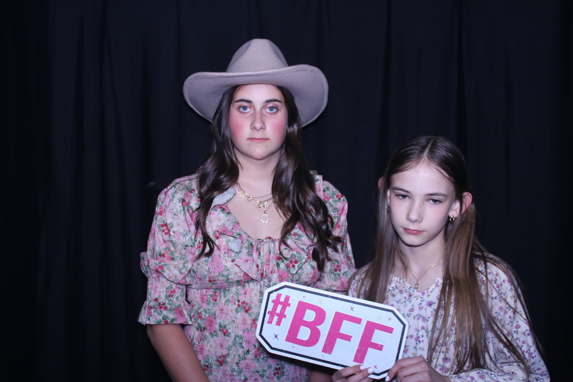 CHESS Yee-Haw | View more photos from the event at gallery.photoboothcincy.com/u/PhotoBoothCincy/CHESS-Yee-Haw