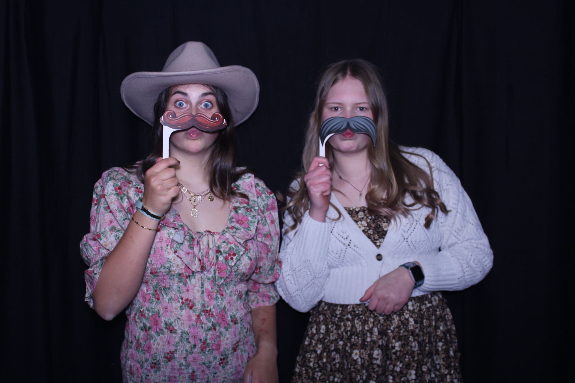 CHESS Yee-Haw | View more photos from the event at gallery.photoboothcincy.com/u/PhotoBoothCincy/CHESS-Yee-Haw
