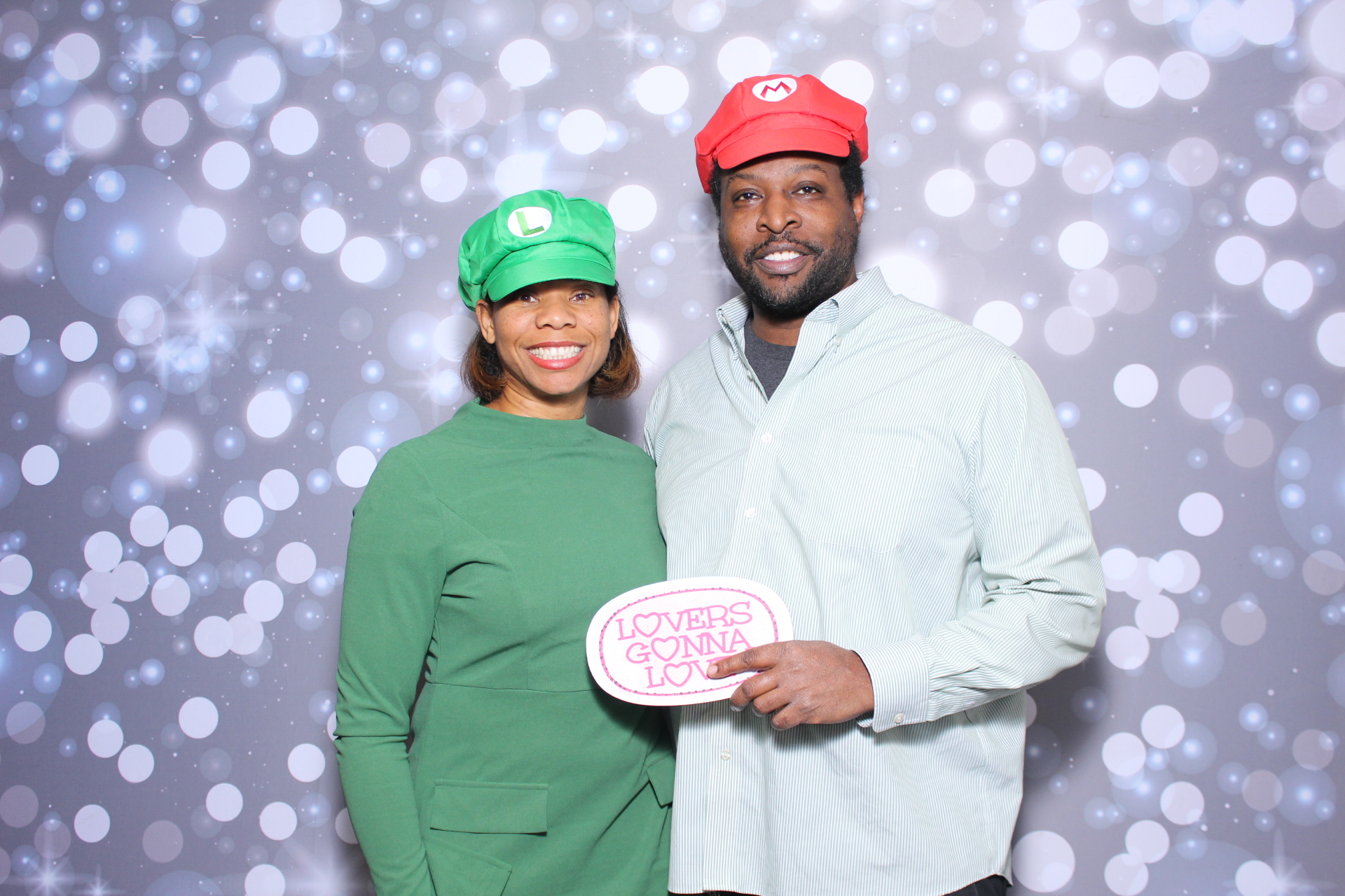 Capgemini Holiday Party | View more photos from the event at gallery.photoboothcincy.com/u/PhotoBoothCincy/Capgemini-Holiday-Party-1