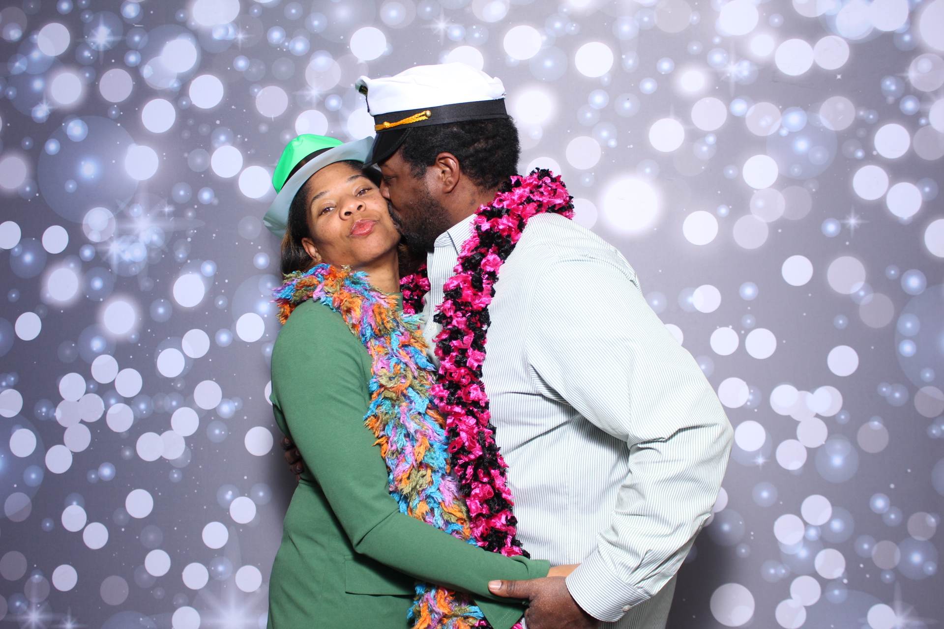 Capgemini Holiday Party | View more photos from the event at gallery.photoboothcincy.com/u/PhotoBoothCincy/Capgemini-Holiday-Party-1