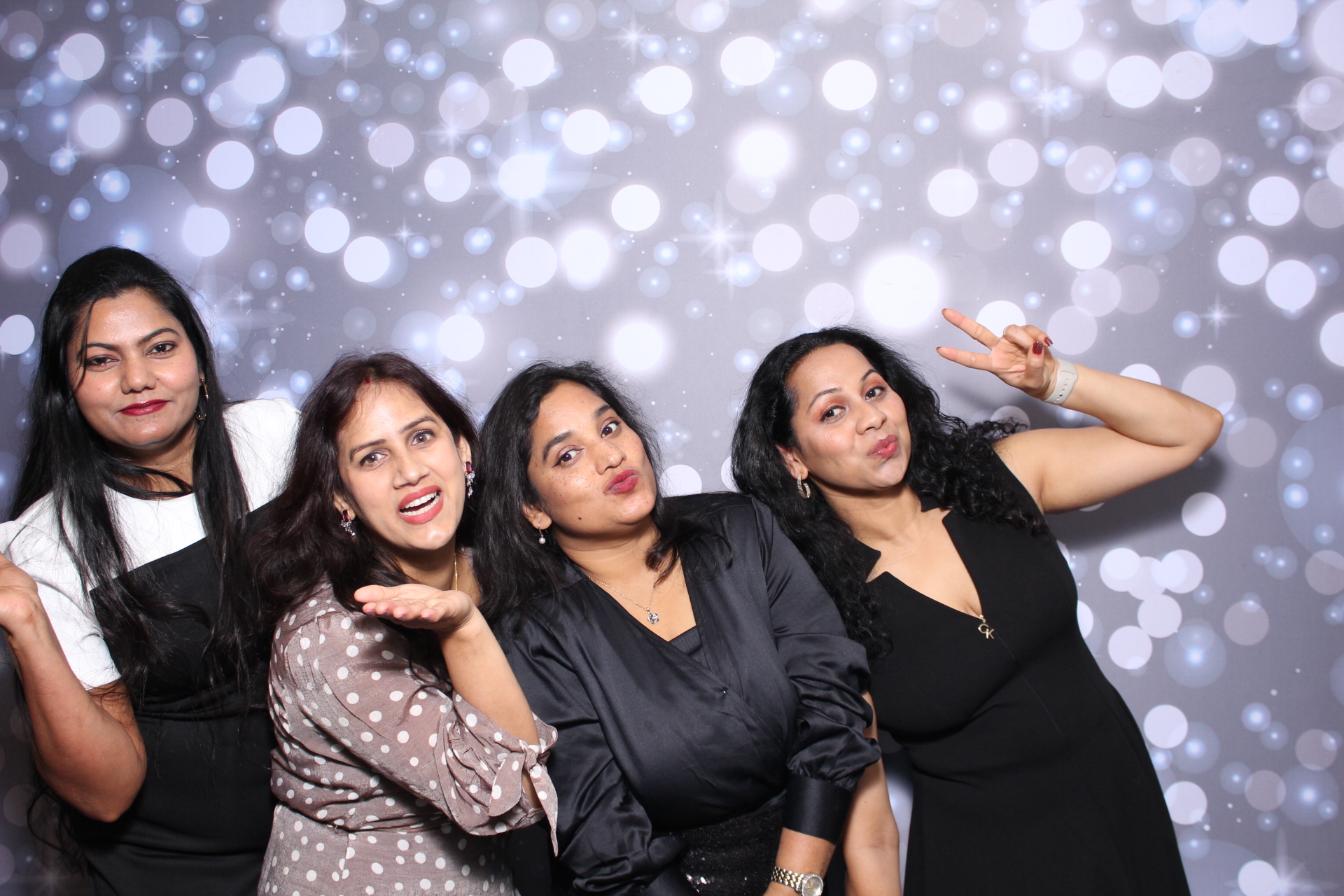 Capgemini Holiday Party | View more photos from the event at gallery.photoboothcincy.com/u/PhotoBoothCincy/Capgemini-Holiday-Party-1