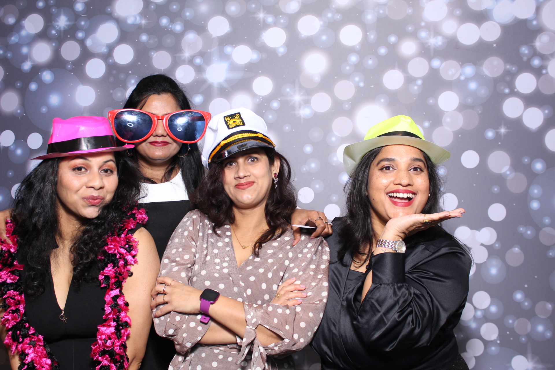 Capgemini Holiday Party | View more photos from the event at gallery.photoboothcincy.com/u/PhotoBoothCincy/Capgemini-Holiday-Party-1