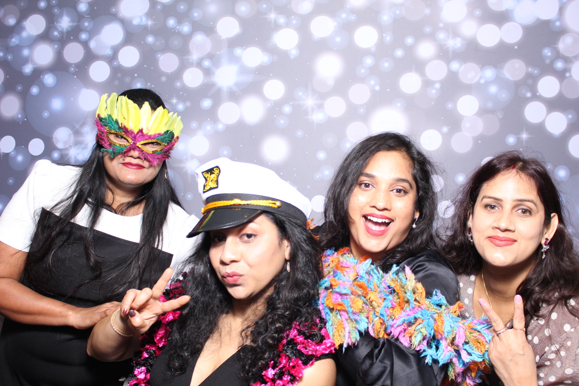 Capgemini Holiday Party | View more photos from the event at gallery.photoboothcincy.com/u/PhotoBoothCincy/Capgemini-Holiday-Party-1