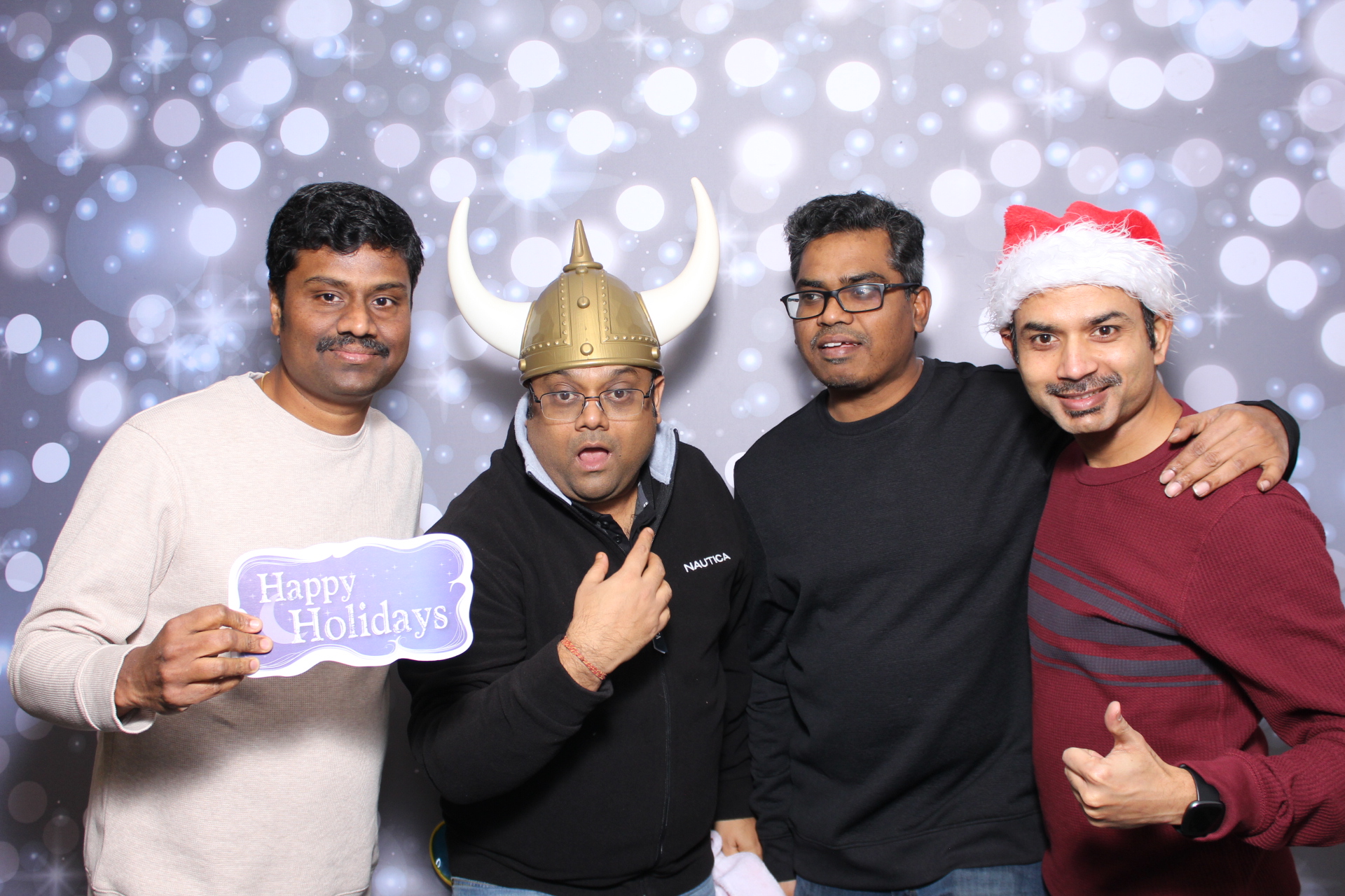 Capgemini Holiday Party | View more photos from the event at gallery.photoboothcincy.com/u/PhotoBoothCincy/Capgemini-Holiday-Party-1
