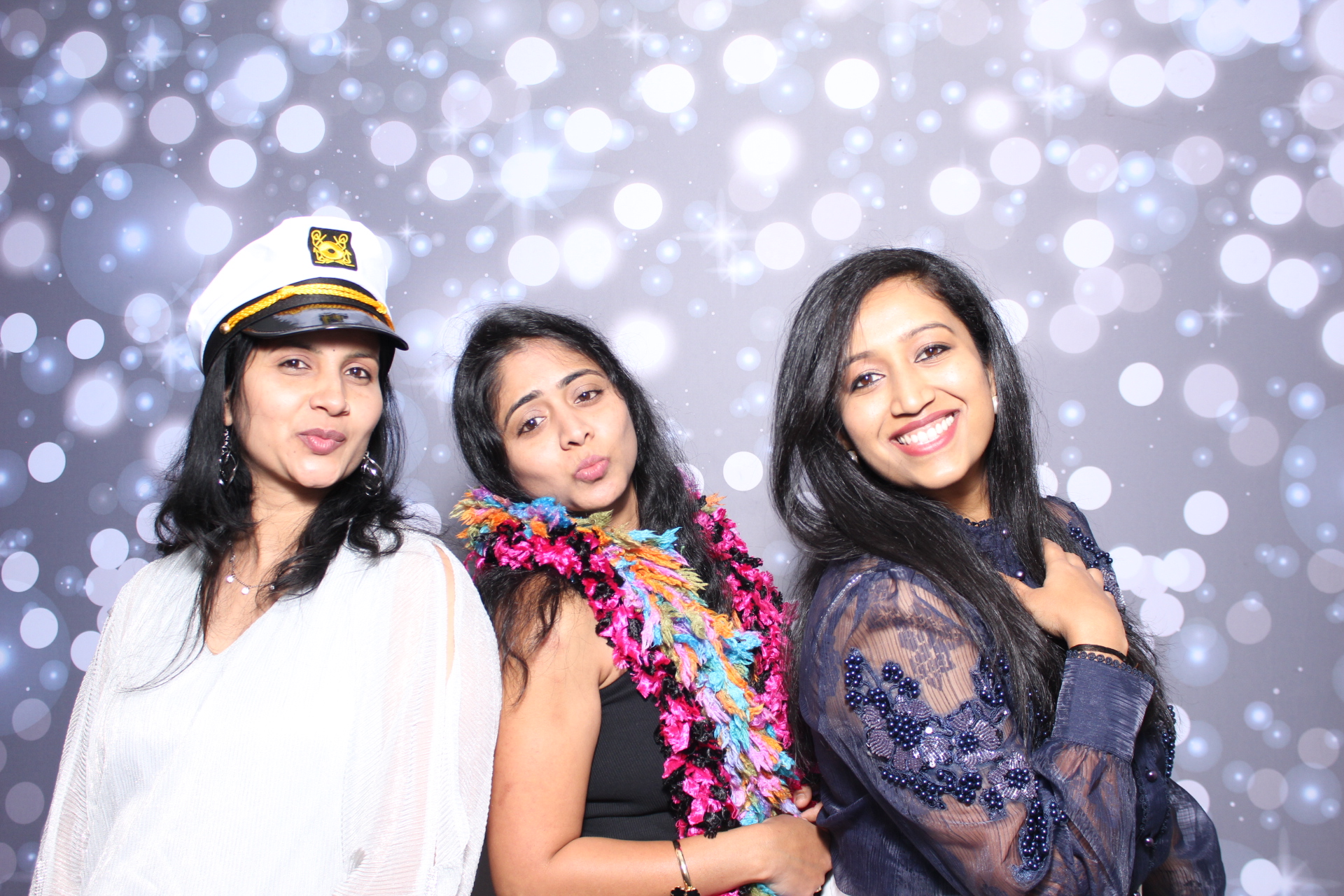 Capgemini Holiday Party | View more photos from the event at gallery.photoboothcincy.com/u/PhotoBoothCincy/Capgemini-Holiday-Party-1