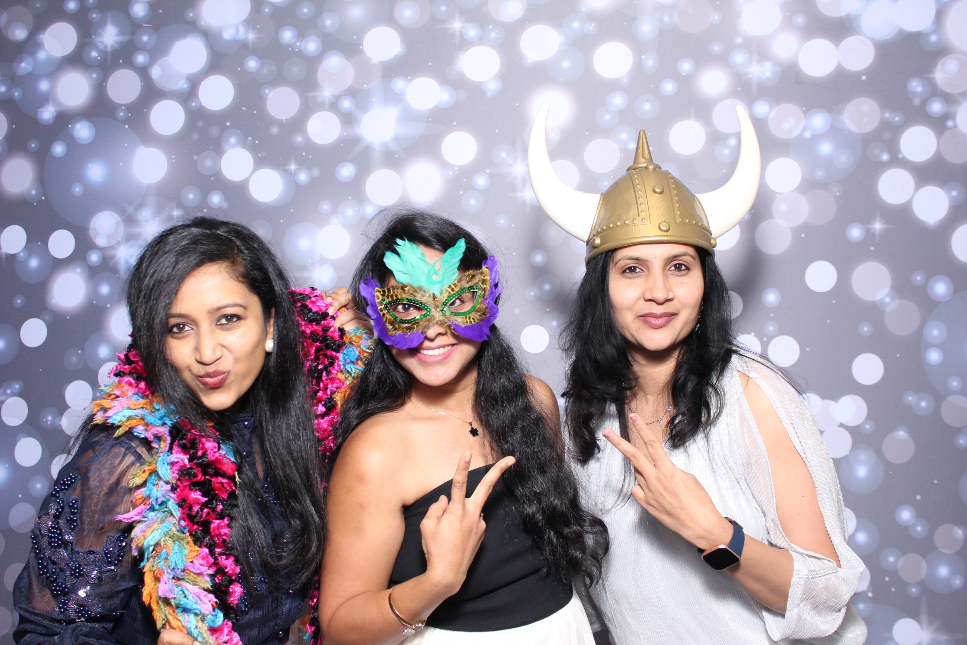 Capgemini Holiday Party | View more photos from the event at gallery.photoboothcincy.com/u/PhotoBoothCincy/Capgemini-Holiday-Party-1