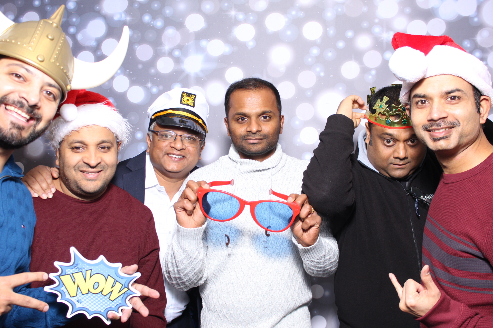 Capgemini Holiday Party | View more photos from the event at gallery.photoboothcincy.com/u/PhotoBoothCincy/Capgemini-Holiday-Party-1