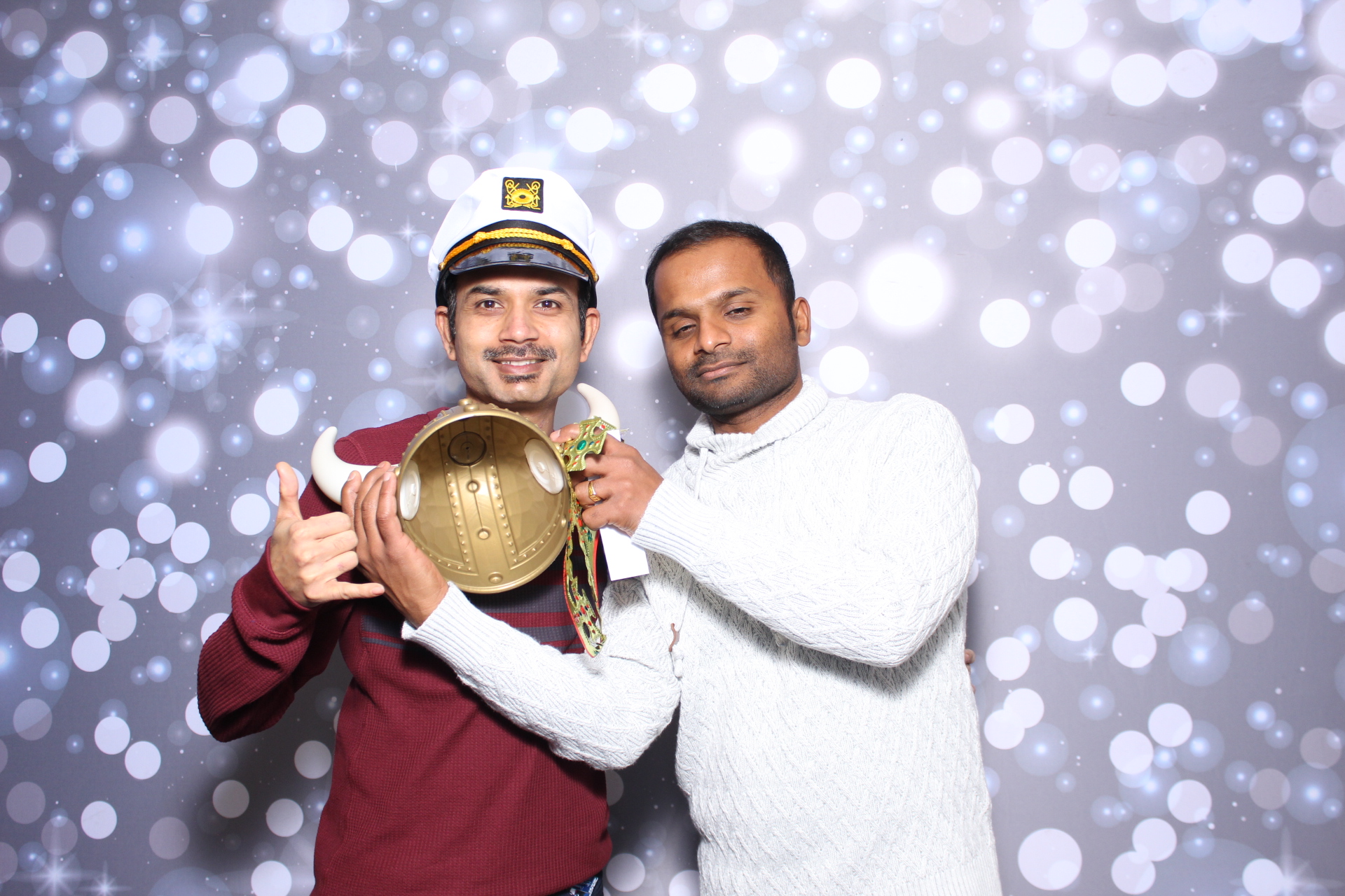 Capgemini Holiday Party | View more photos from the event at gallery.photoboothcincy.com/u/PhotoBoothCincy/Capgemini-Holiday-Party-1