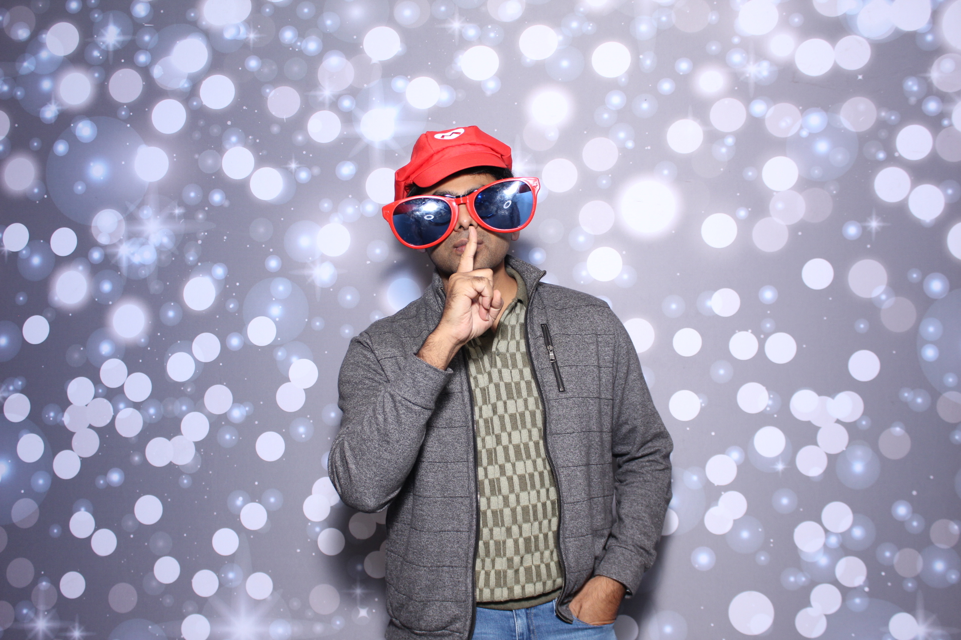 Capgemini Holiday Party | View more photos from the event at gallery.photoboothcincy.com/u/PhotoBoothCincy/Capgemini-Holiday-Party-1