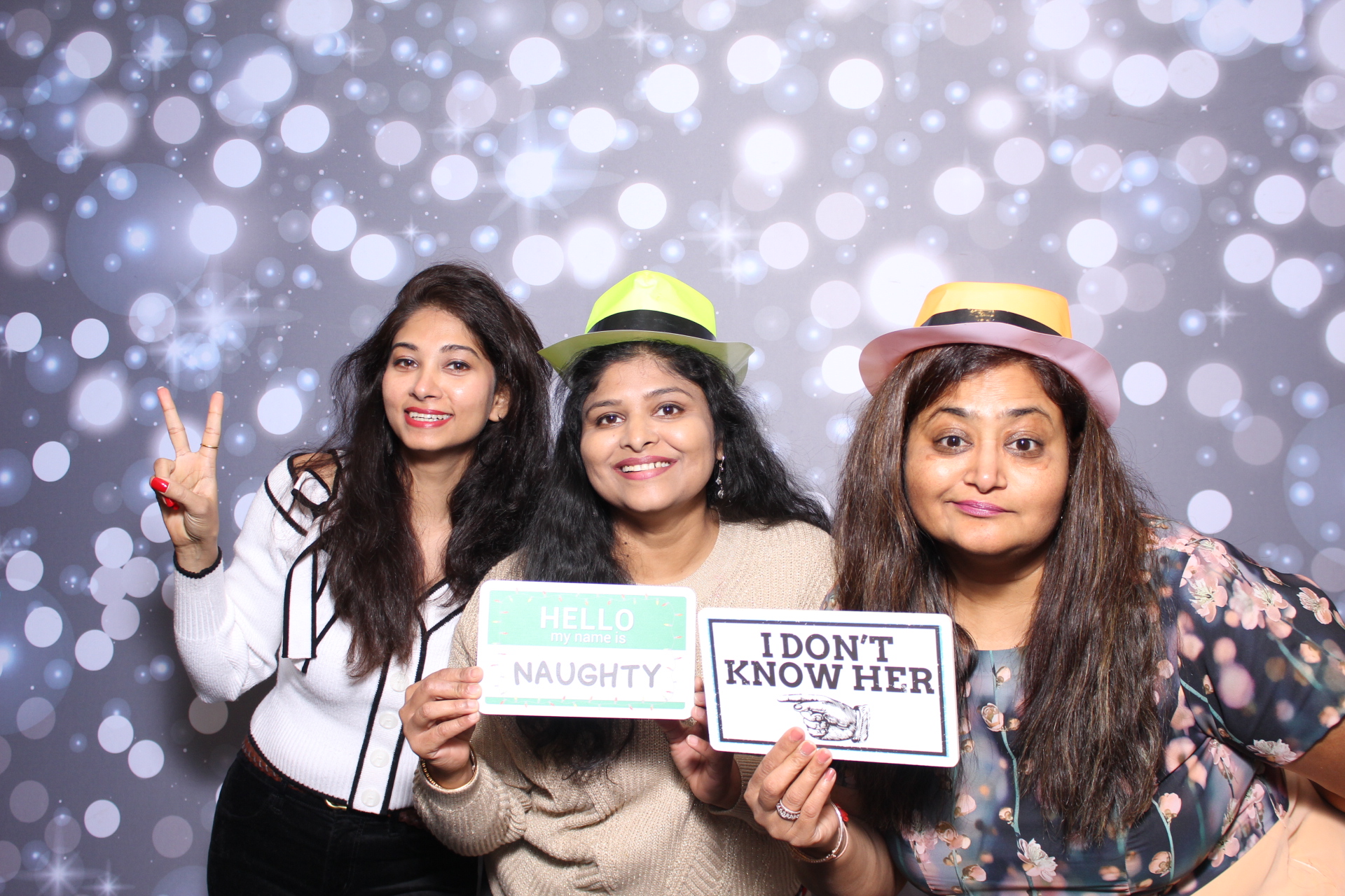 Capgemini Holiday Party | View more photos from the event at gallery.photoboothcincy.com/u/PhotoBoothCincy/Capgemini-Holiday-Party-1