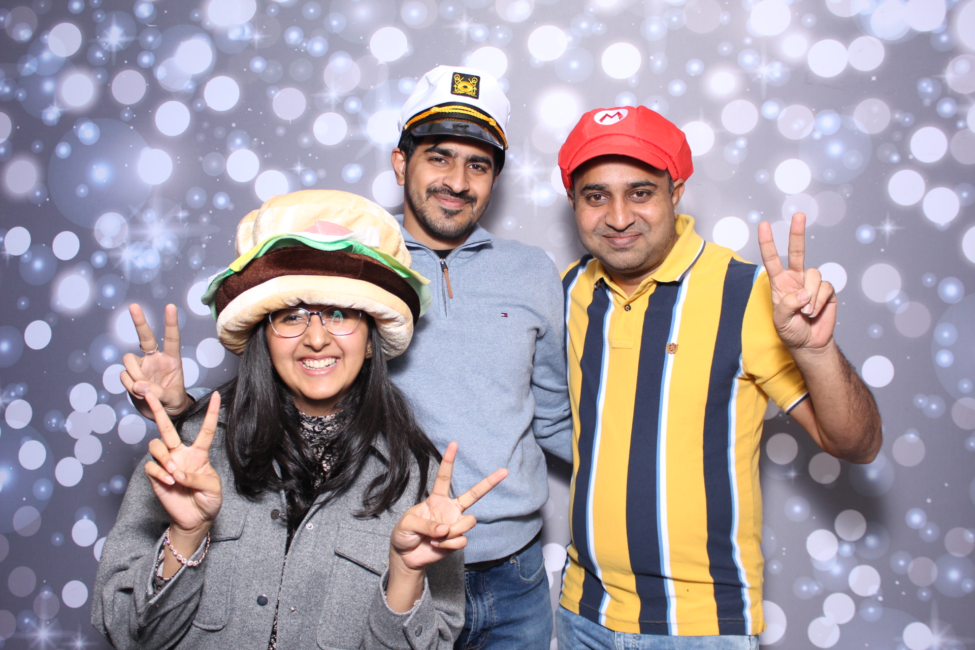 Capgemini Holiday Party | View more photos from the event at gallery.photoboothcincy.com/u/PhotoBoothCincy/Capgemini-Holiday-Party-1