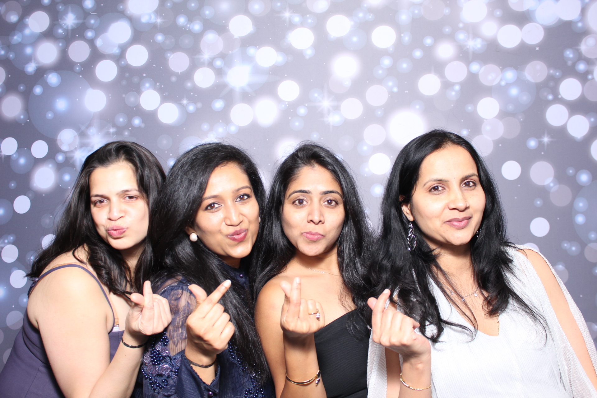 Capgemini Holiday Party | View more photos from the event at gallery.photoboothcincy.com/u/PhotoBoothCincy/Capgemini-Holiday-Party-1