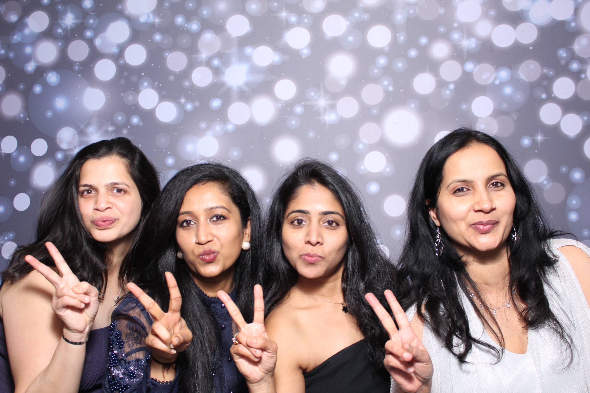Capgemini Holiday Party | View more photos from the event at gallery.photoboothcincy.com/u/PhotoBoothCincy/Capgemini-Holiday-Party-1