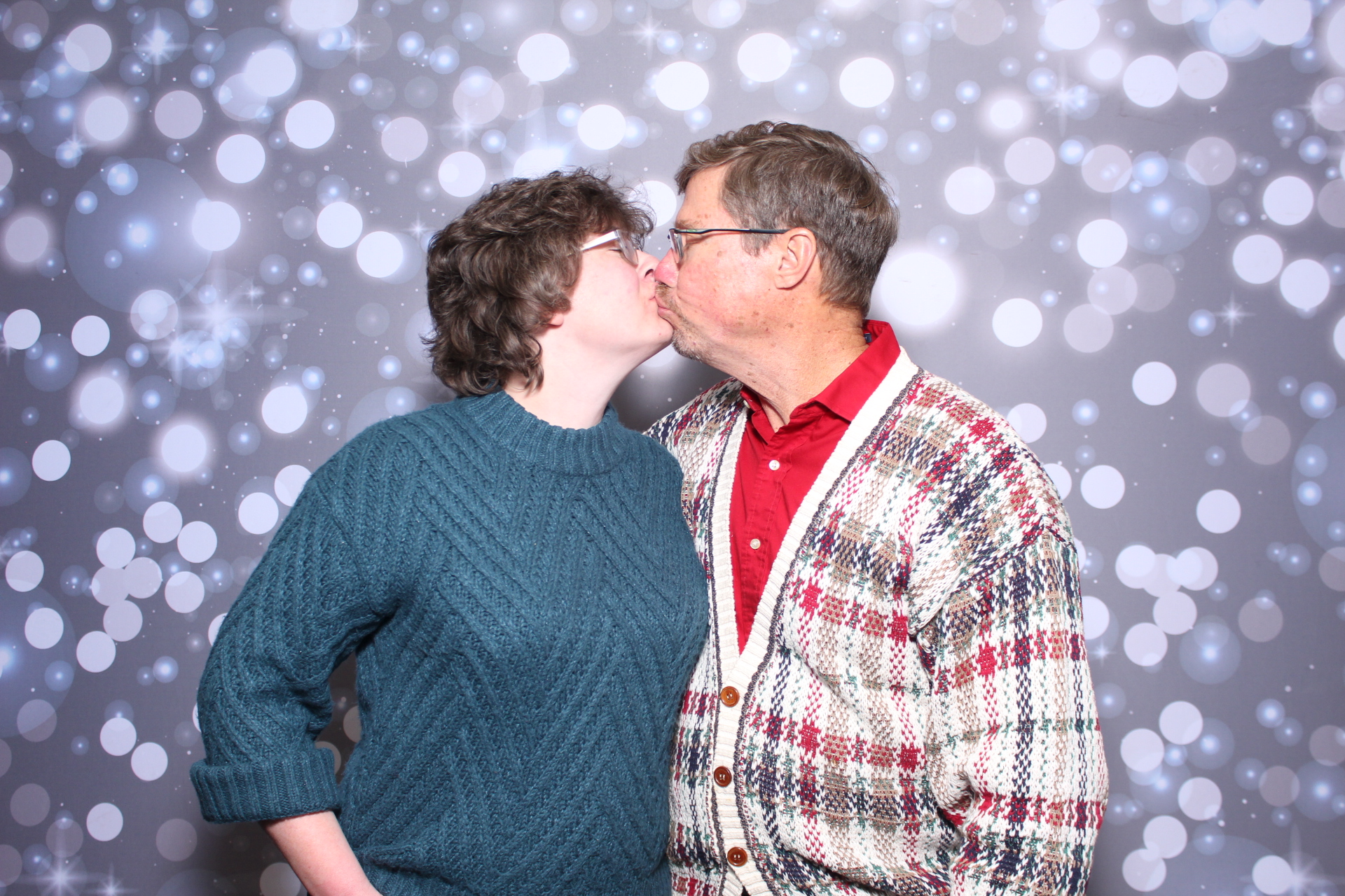 Capgemini Holiday Party | View more photos from the event at gallery.photoboothcincy.com/u/PhotoBoothCincy/Capgemini-Holiday-Party-1
