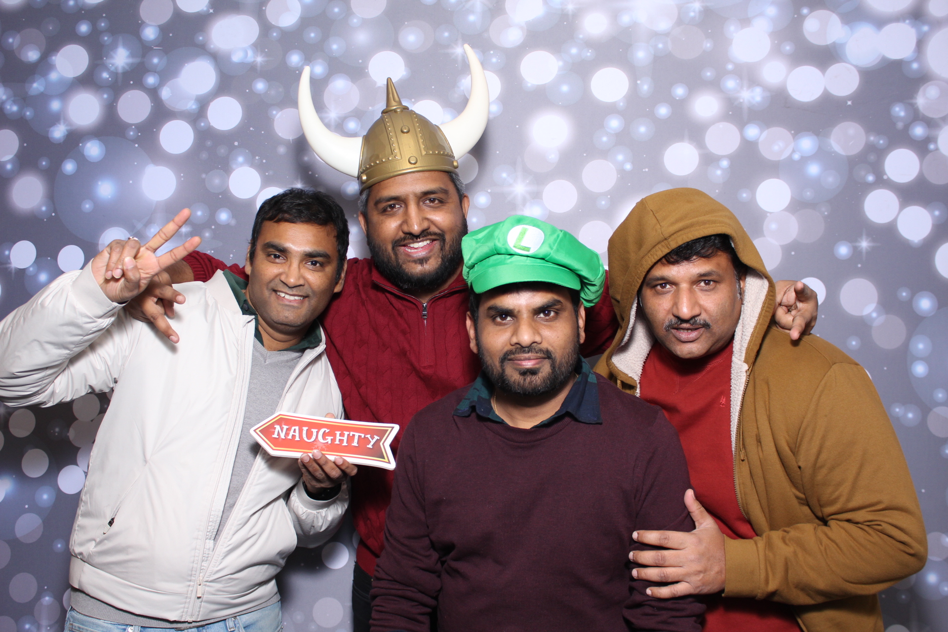 Capgemini Holiday Party | View more photos from the event at gallery.photoboothcincy.com/u/PhotoBoothCincy/Capgemini-Holiday-Party-1