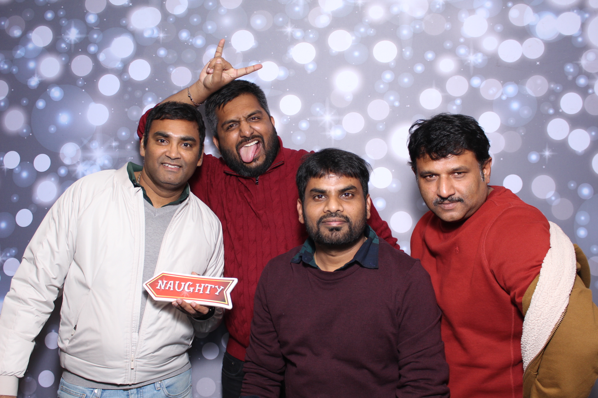 Capgemini Holiday Party | View more photos from the event at gallery.photoboothcincy.com/u/PhotoBoothCincy/Capgemini-Holiday-Party-1