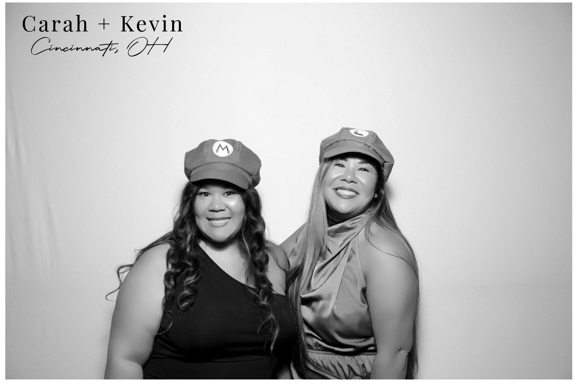 Carah & Kevin | View more photos from the event at gallery.photoboothcincy.com/u/PhotoBoothCincy/Carah-Kevin