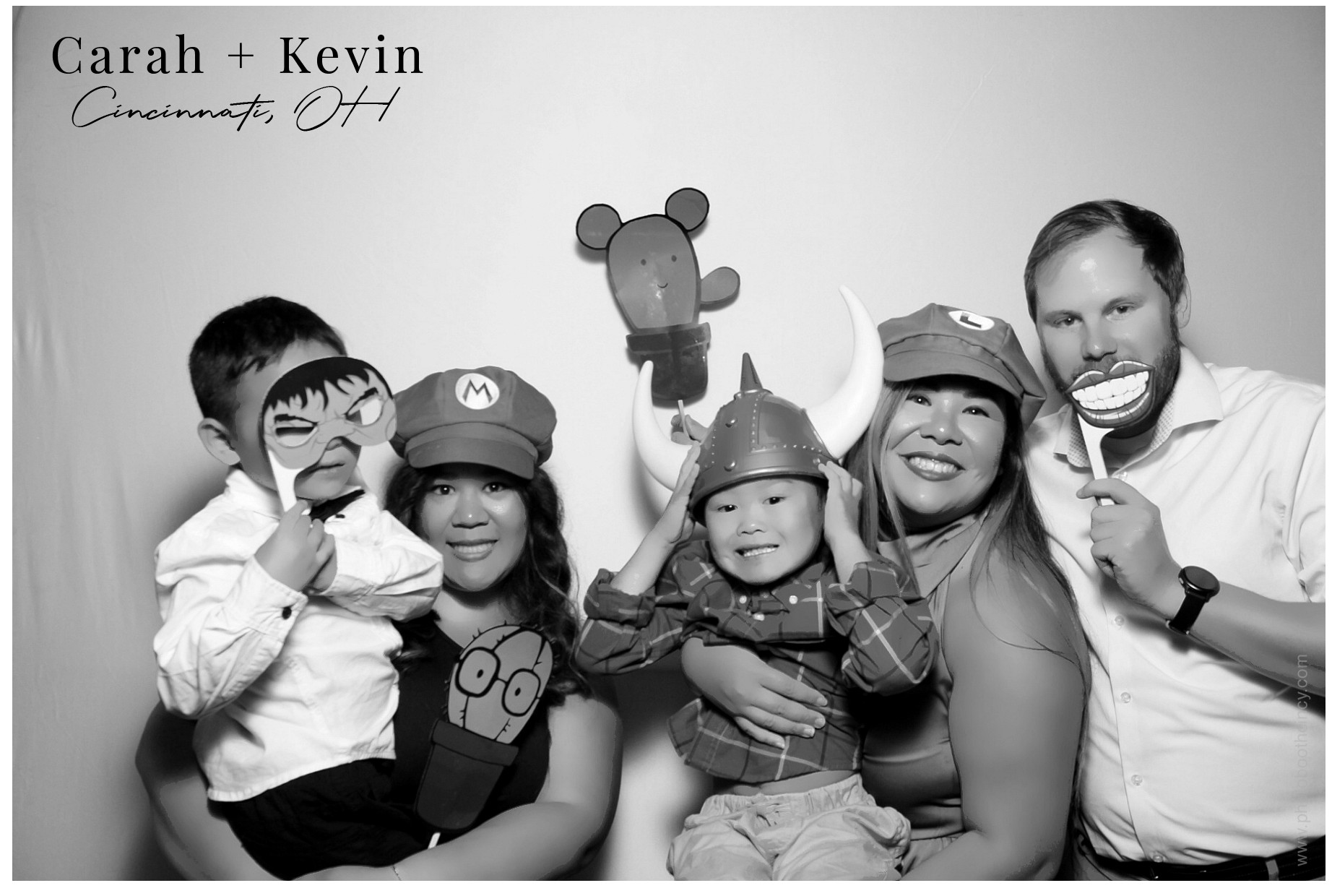 Carah & Kevin | View more photos from the event at gallery.photoboothcincy.com/u/PhotoBoothCincy/Carah-Kevin