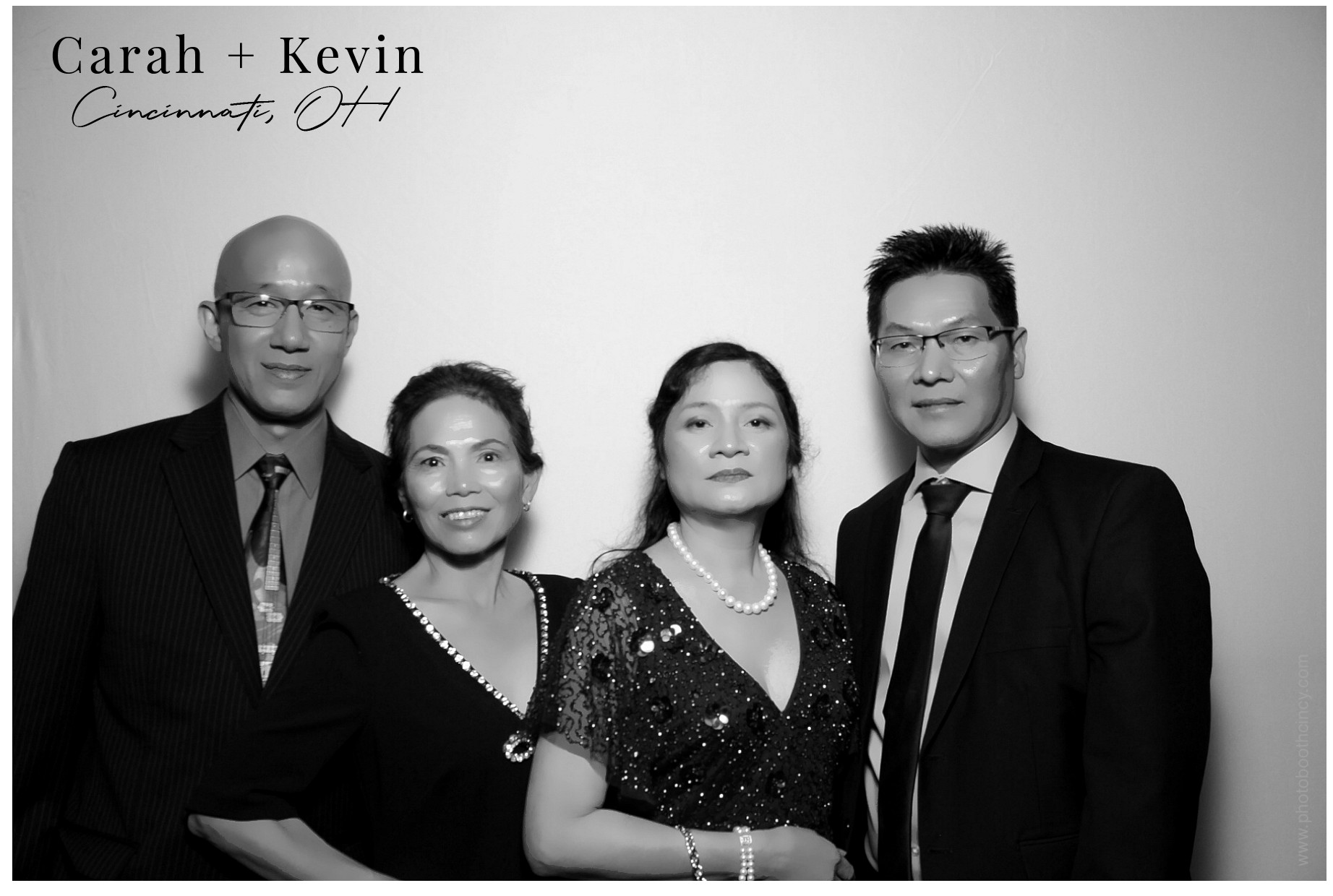 Carah & Kevin | View more photos from the event at gallery.photoboothcincy.com/u/PhotoBoothCincy/Carah-Kevin