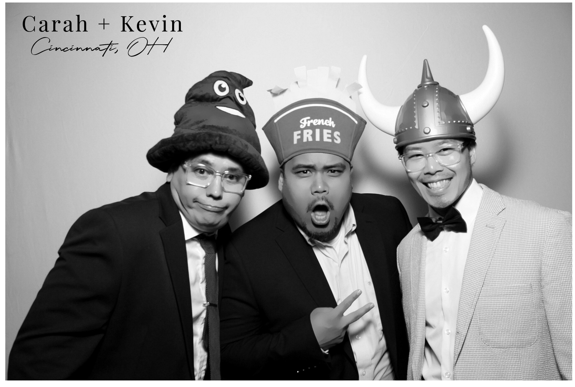 Carah & Kevin | View more photos from the event at gallery.photoboothcincy.com/u/PhotoBoothCincy/Carah-Kevin