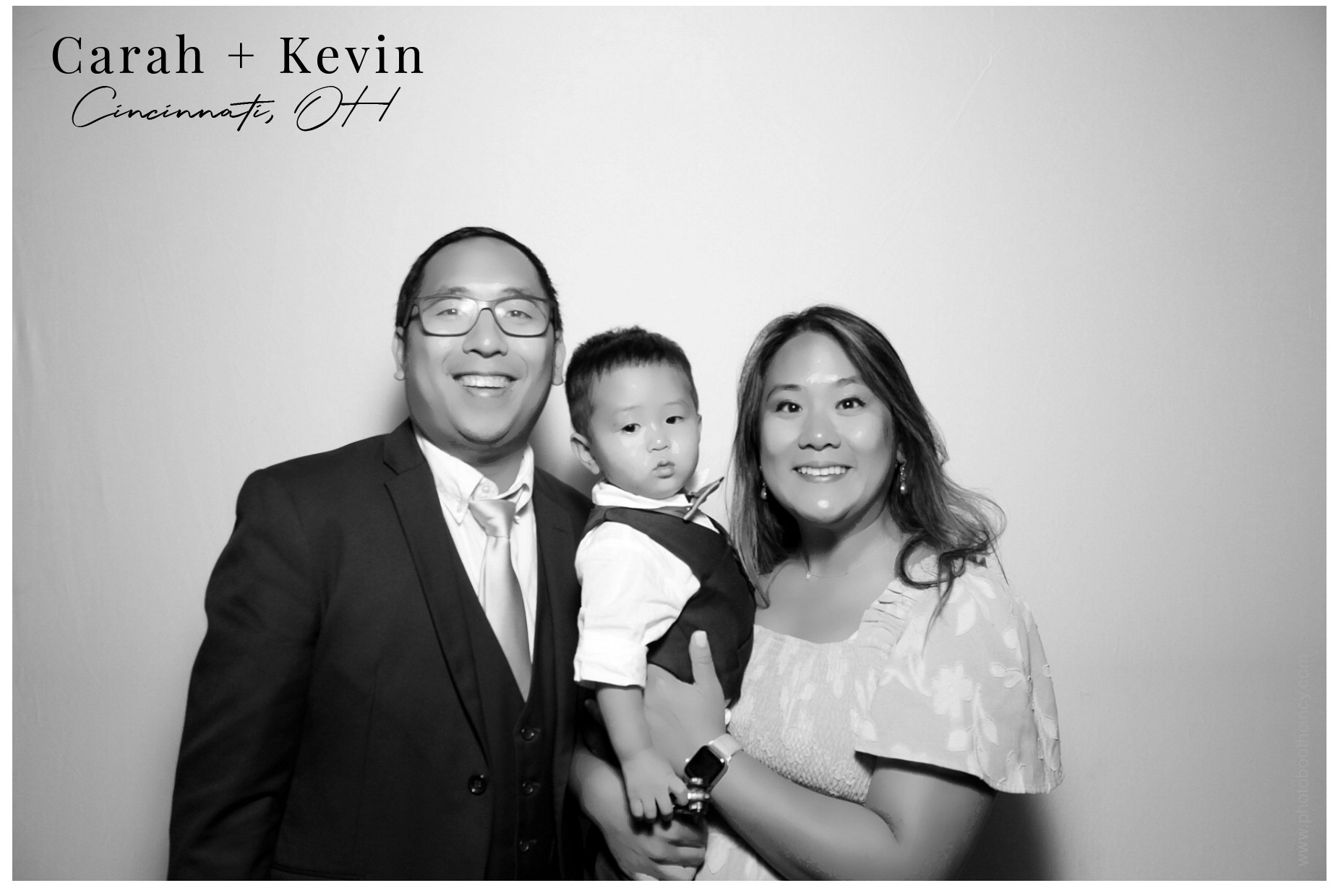 Carah & Kevin | View more photos from the event at gallery.photoboothcincy.com/u/PhotoBoothCincy/Carah-Kevin
