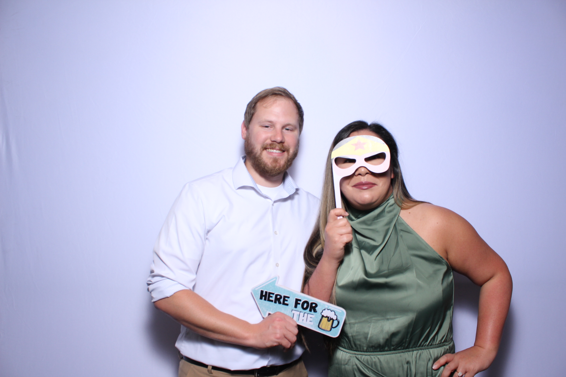 Carah & Kevin | View more photos from the event at gallery.photoboothcincy.com/u/PhotoBoothCincy/Carah-Kevin