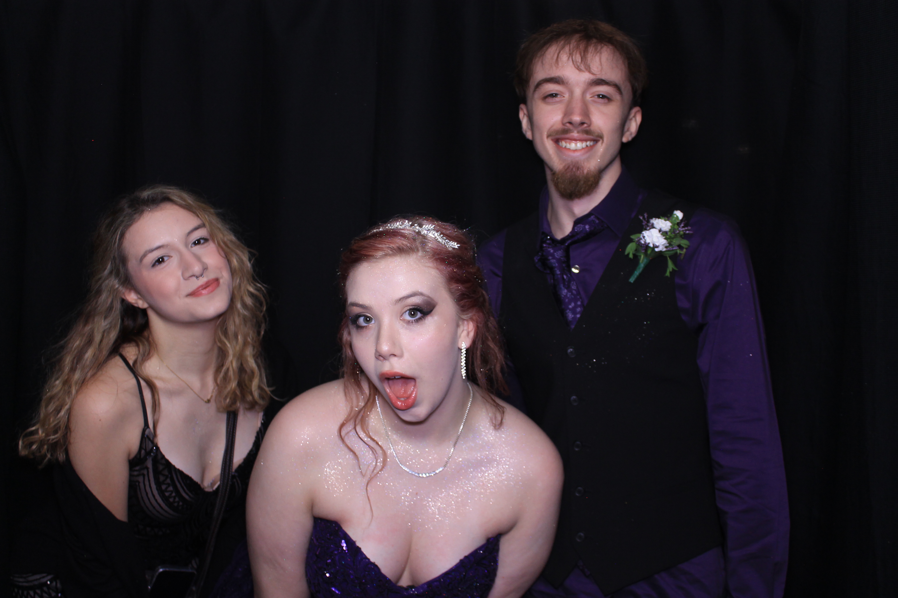 Carroll HS Prom | View more photos from the event at gallery.photoboothcincy.com/u/PhotoBoothCincy/Carroll-HS-Prom-0