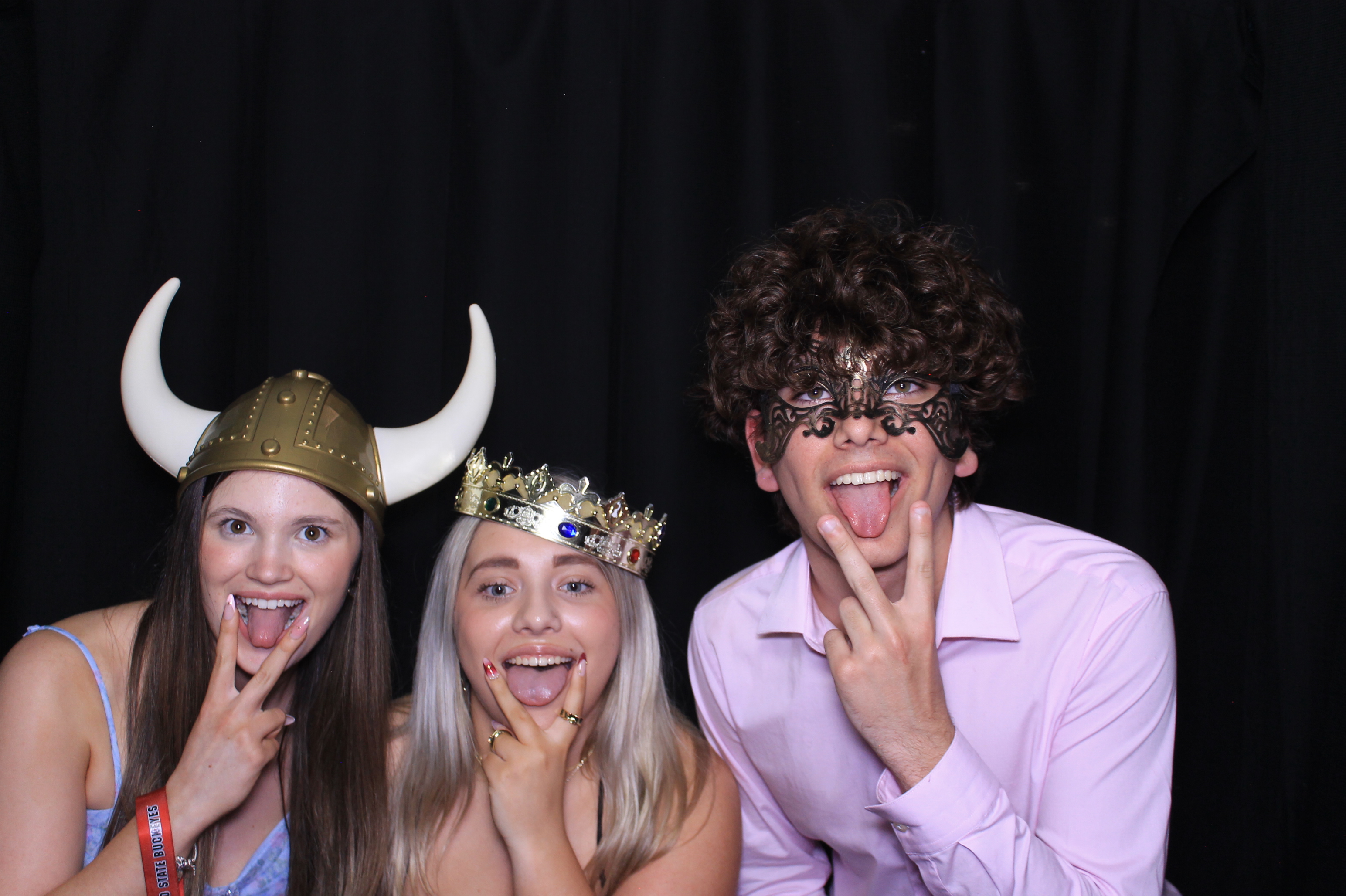 Carroll HS Prom | View more photos from the event at gallery.photoboothcincy.com/u/PhotoBoothCincy/Carroll-HS-Prom-0