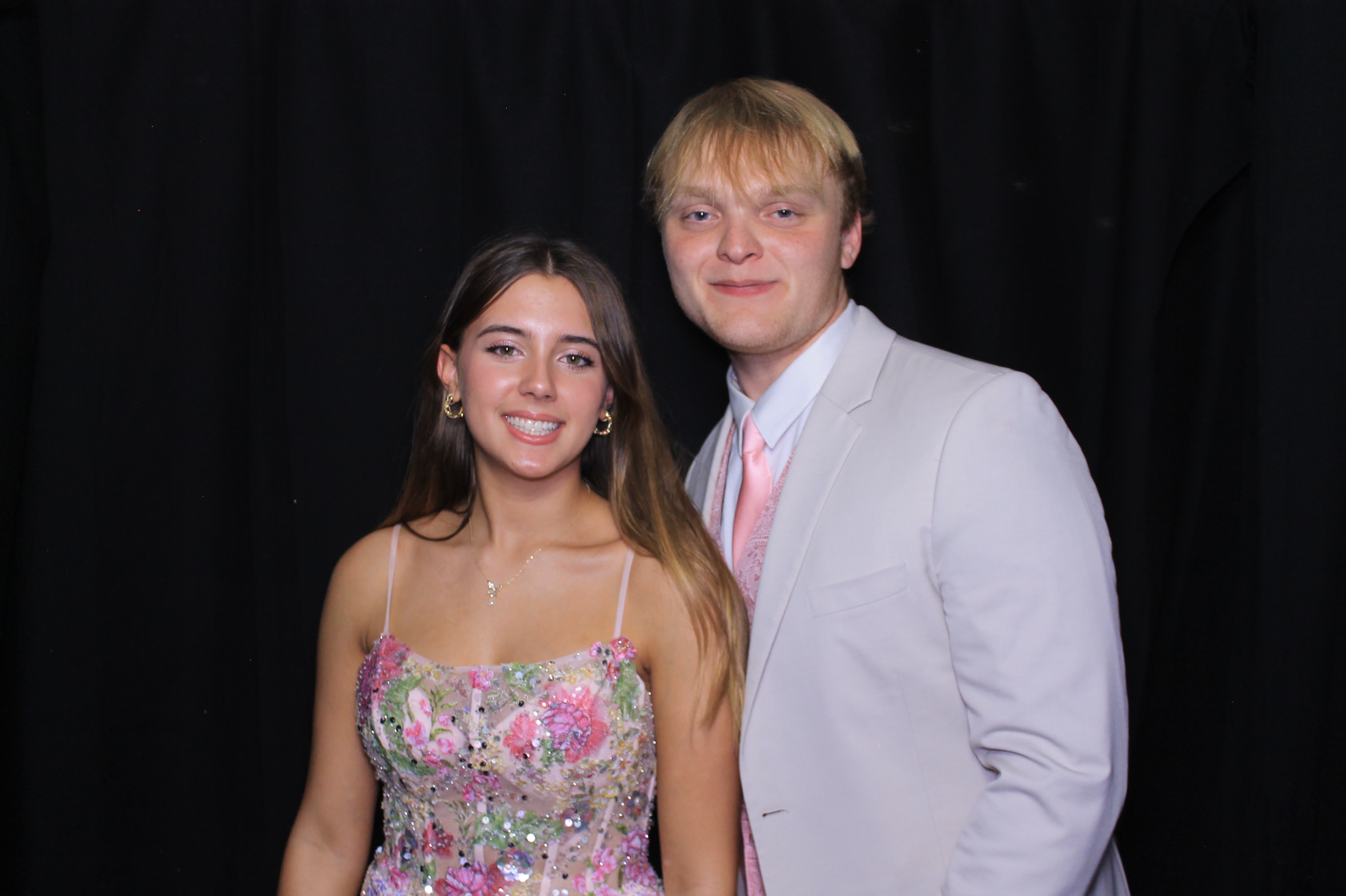 Carroll HS Prom | View more photos from the event at gallery.photoboothcincy.com/u/PhotoBoothCincy/Carroll-HS-Prom-0