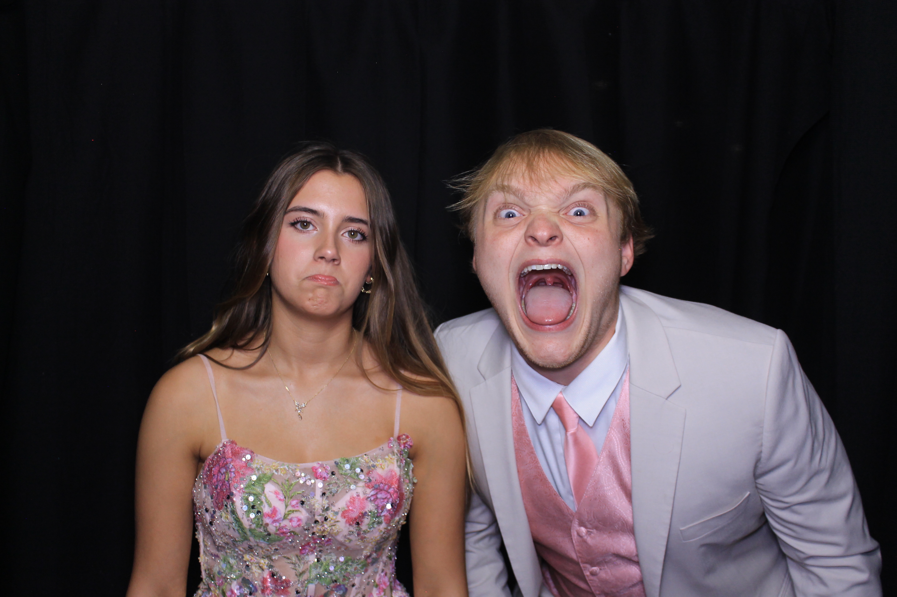 Carroll HS Prom | View more photos from the event at gallery.photoboothcincy.com/u/PhotoBoothCincy/Carroll-HS-Prom-0