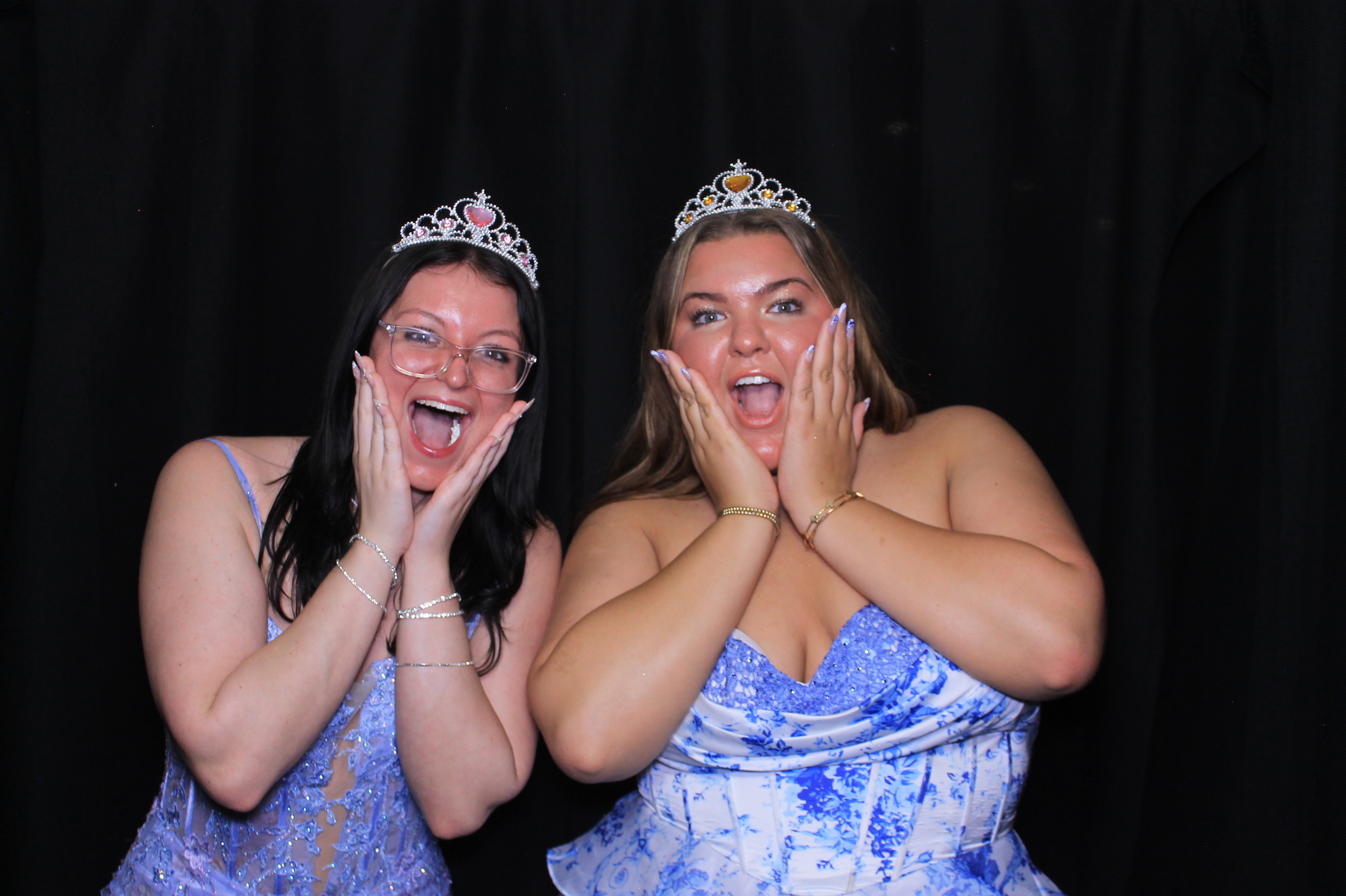 Carroll HS Prom | View more photos from the event at gallery.photoboothcincy.com/u/PhotoBoothCincy/Carroll-HS-Prom-0