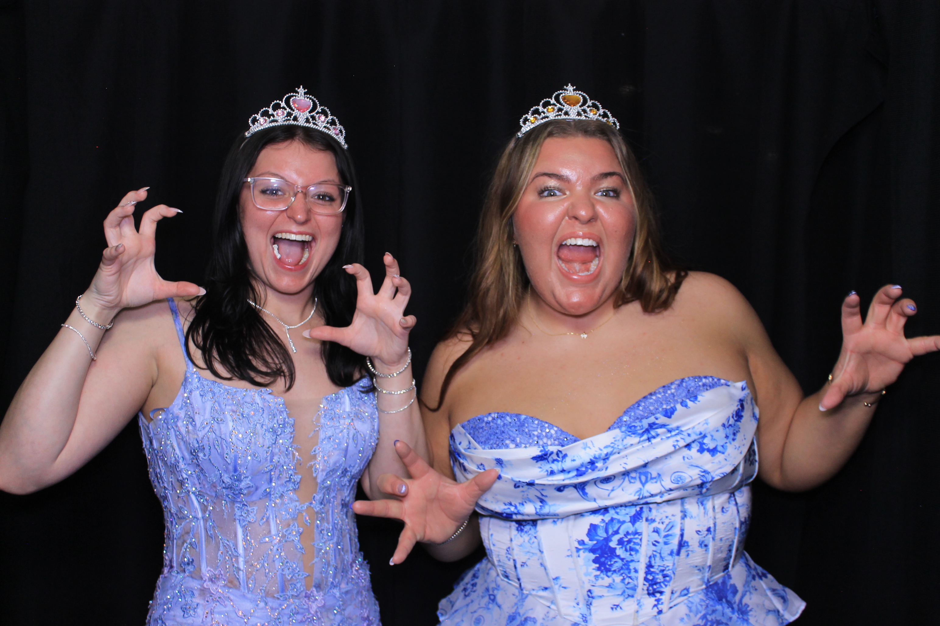 Carroll HS Prom | View more photos from the event at gallery.photoboothcincy.com/u/PhotoBoothCincy/Carroll-HS-Prom-0