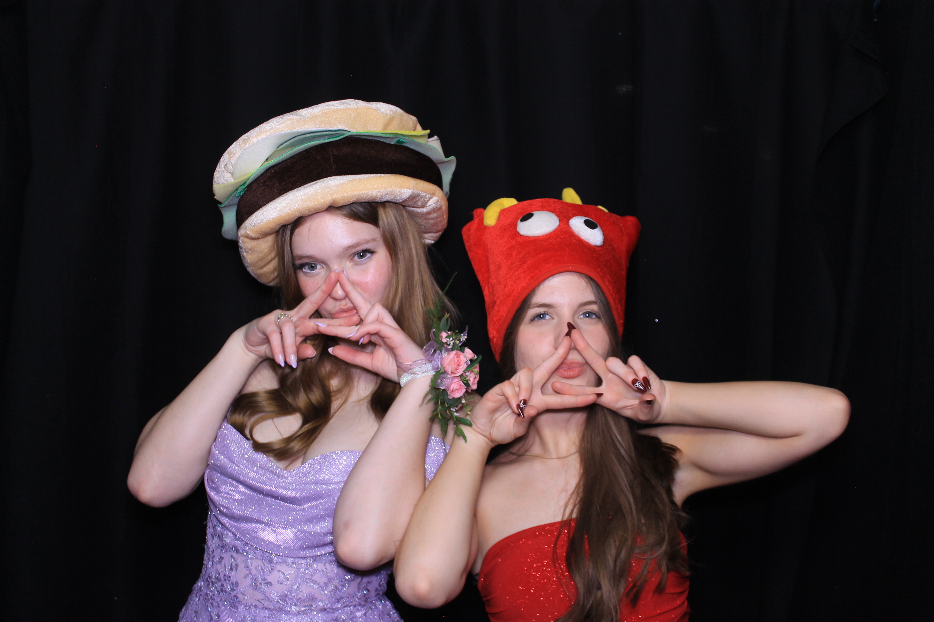 Carroll HS Prom | View more photos from the event at gallery.photoboothcincy.com/u/PhotoBoothCincy/Carroll-HS-Prom-0