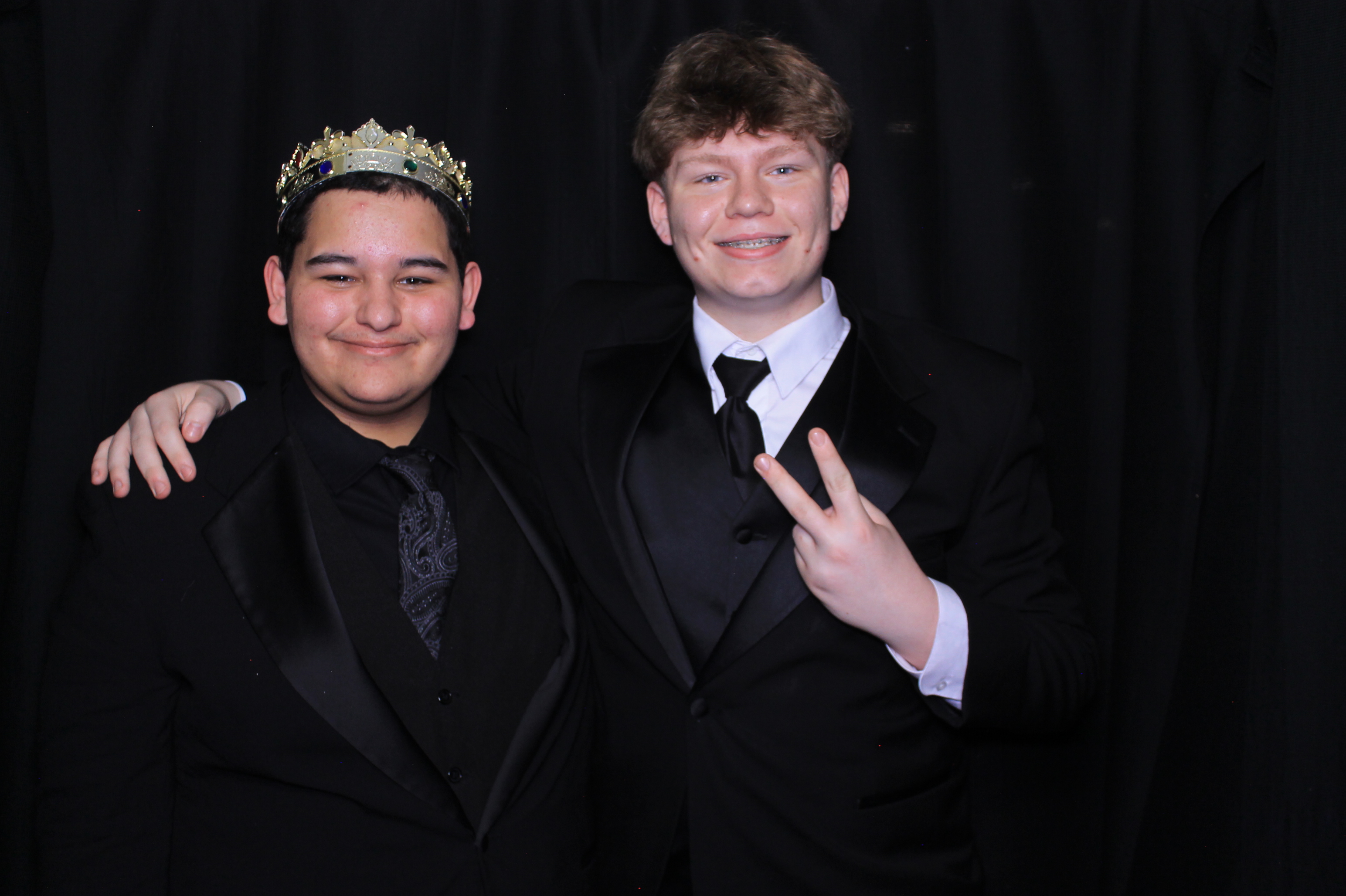 Carroll HS Prom | View more photos from the event at gallery.photoboothcincy.com/u/PhotoBoothCincy/Carroll-HS-Prom-0