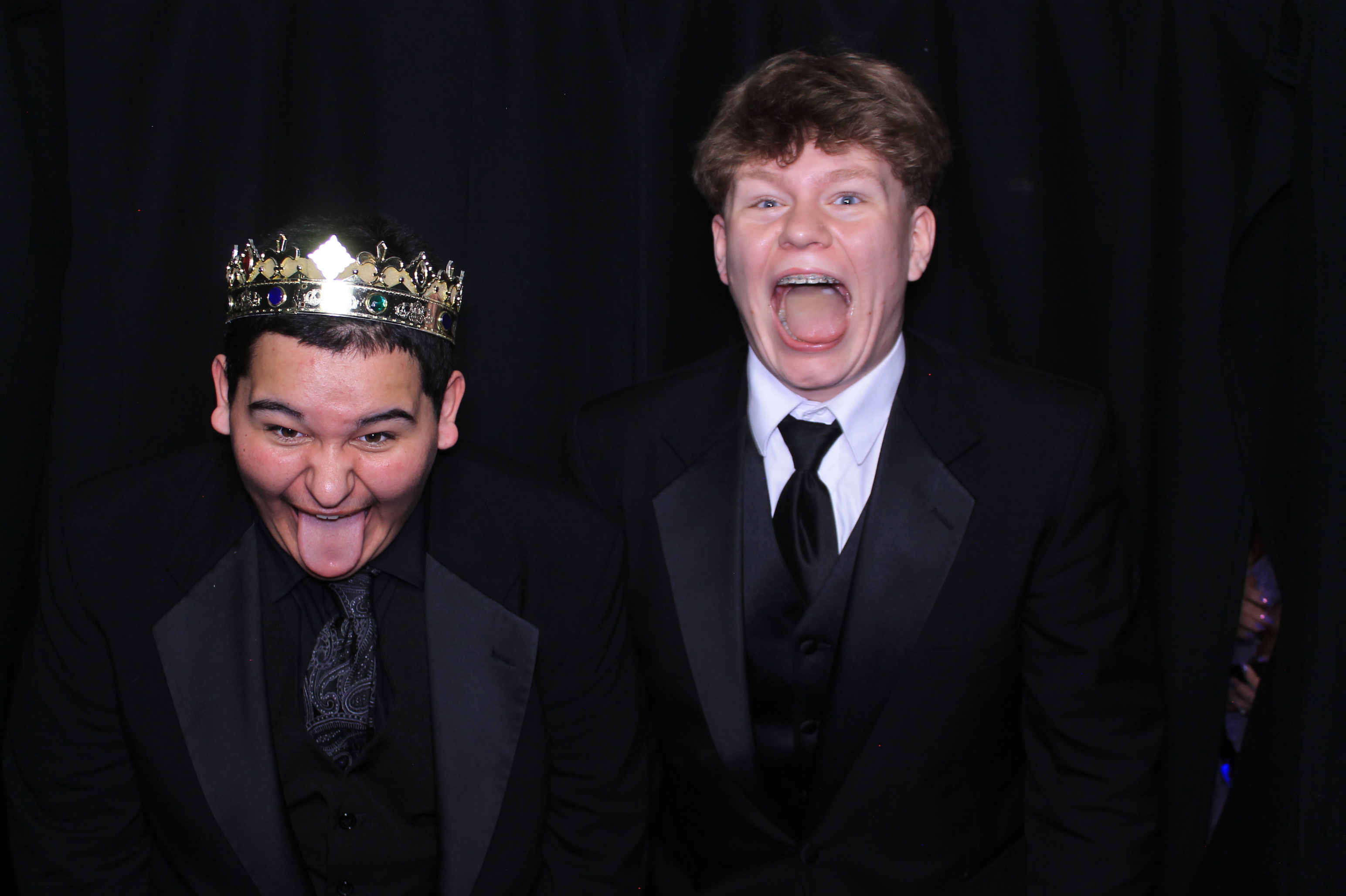 Carroll HS Prom | View more photos from the event at gallery.photoboothcincy.com/u/PhotoBoothCincy/Carroll-HS-Prom-0