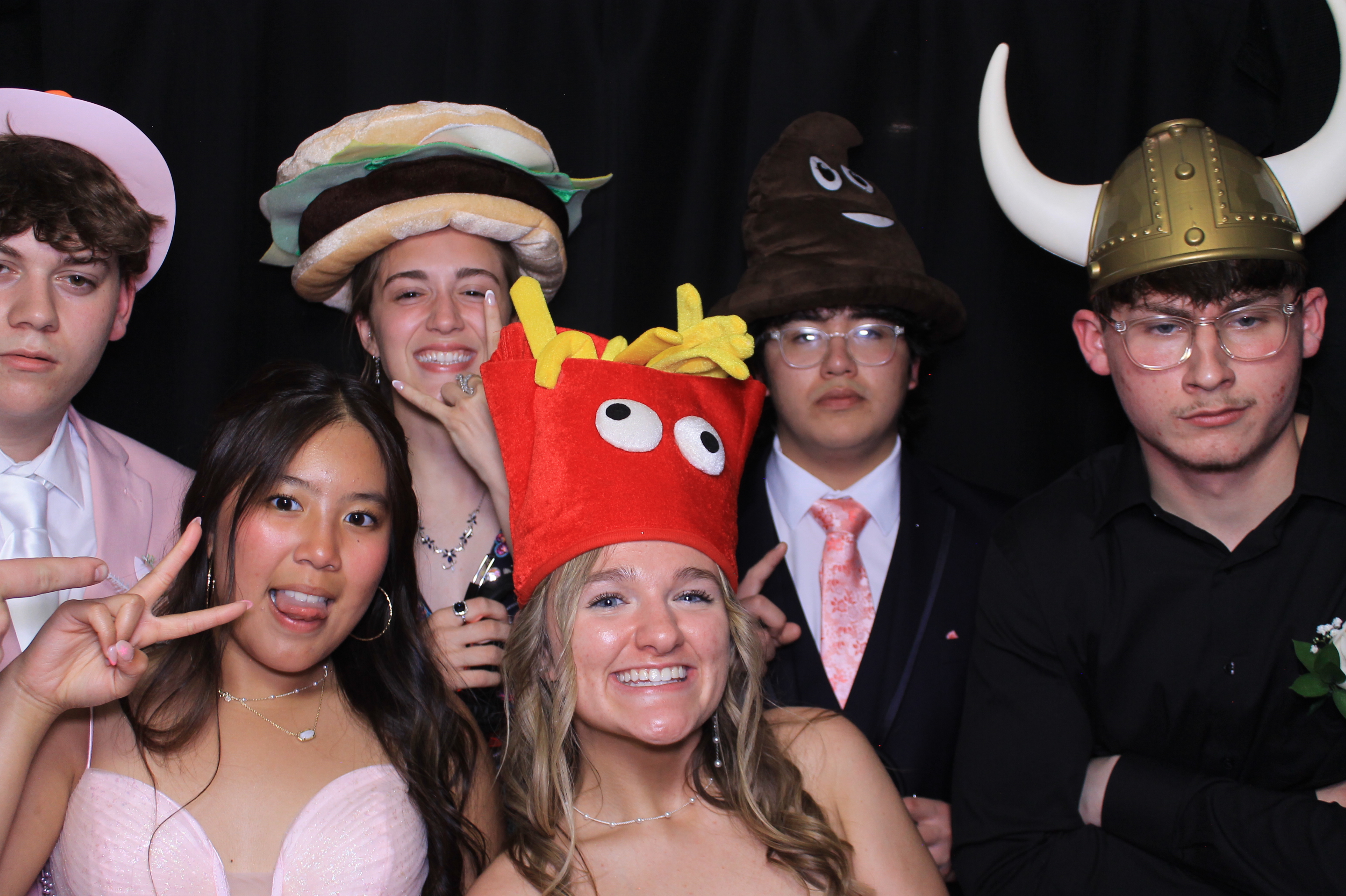 Carroll HS Prom | View more photos from the event at gallery.photoboothcincy.com/u/PhotoBoothCincy/Carroll-HS-Prom-0