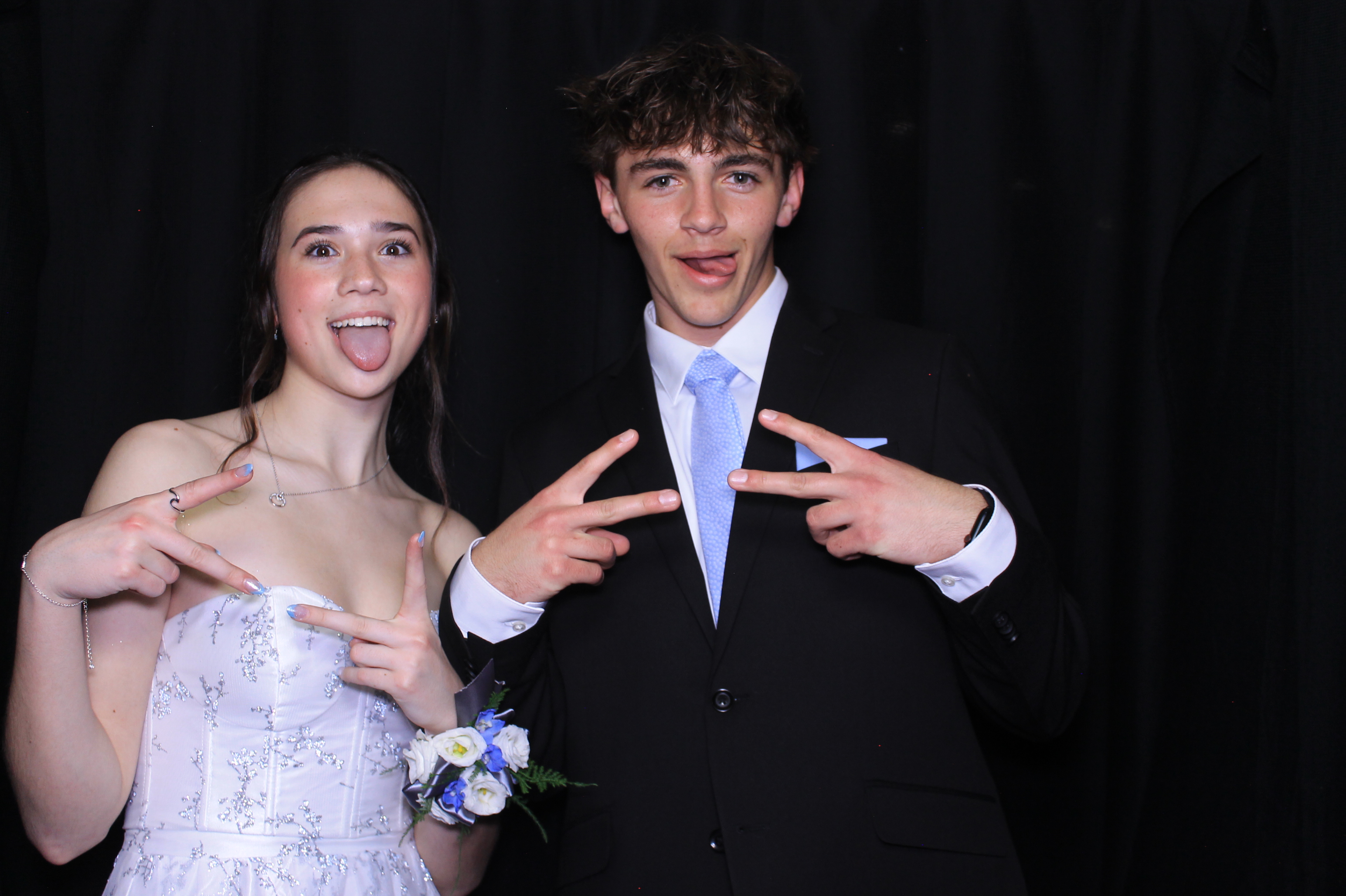 Carroll HS Prom | View more photos from the event at gallery.photoboothcincy.com/u/PhotoBoothCincy/Carroll-HS-Prom-0